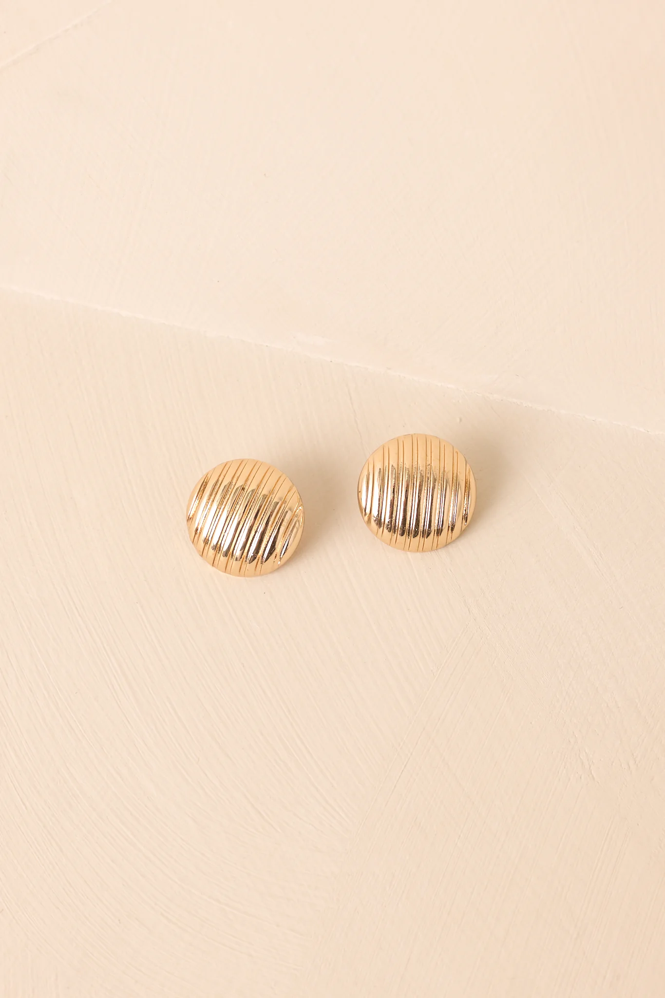 Just Roll With It Gold Textured Circle Stud Earrings