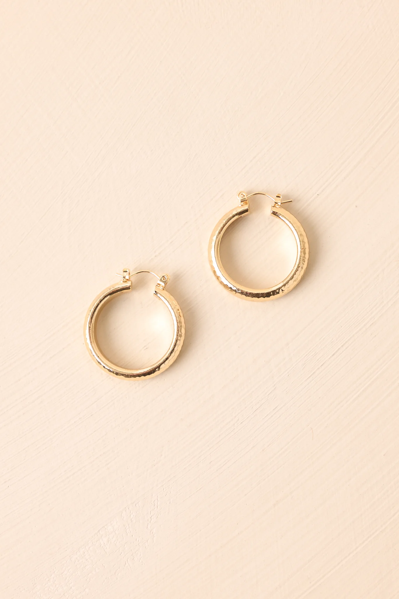 Never Underrated Hammered Gold Hoop Earrings