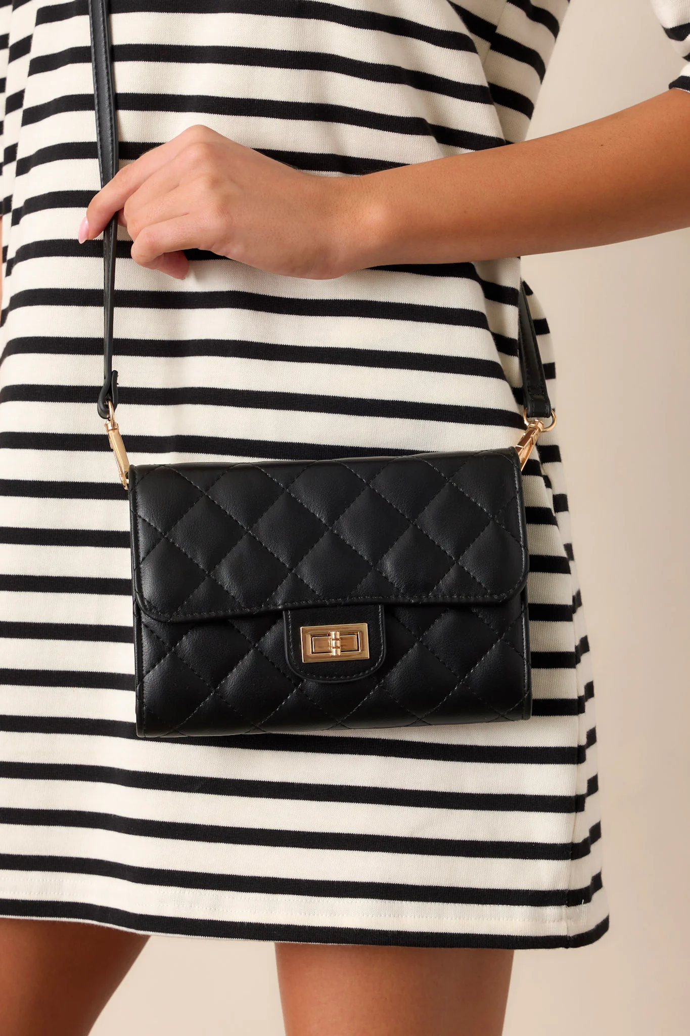 Refined Grace Black Quilted Handbag
