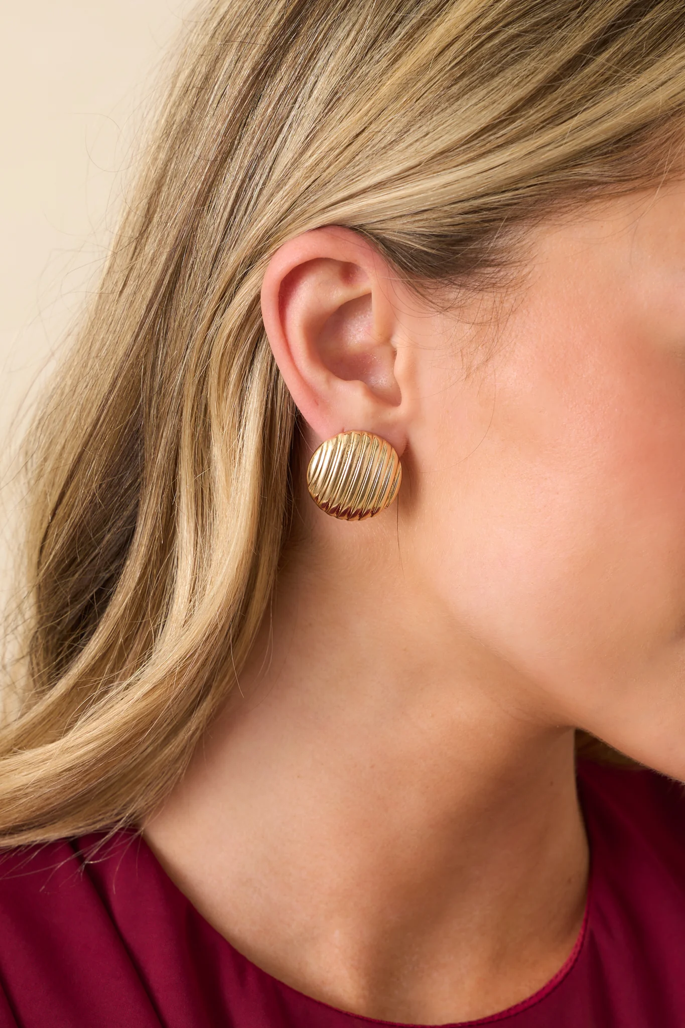 Just Roll With It Gold Textured Circle Stud Earrings