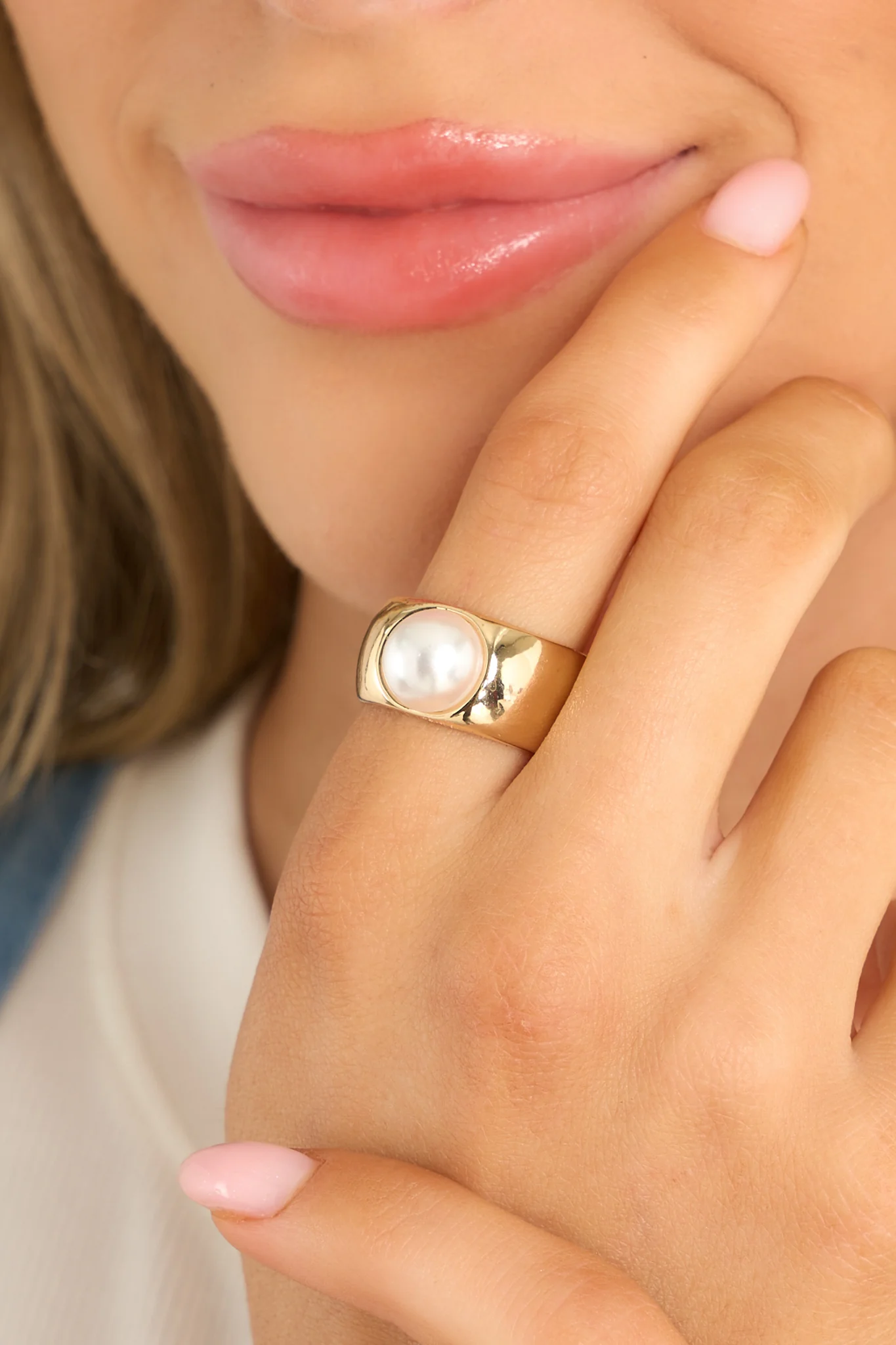 The Only One Gold Pearl Pearl Ring