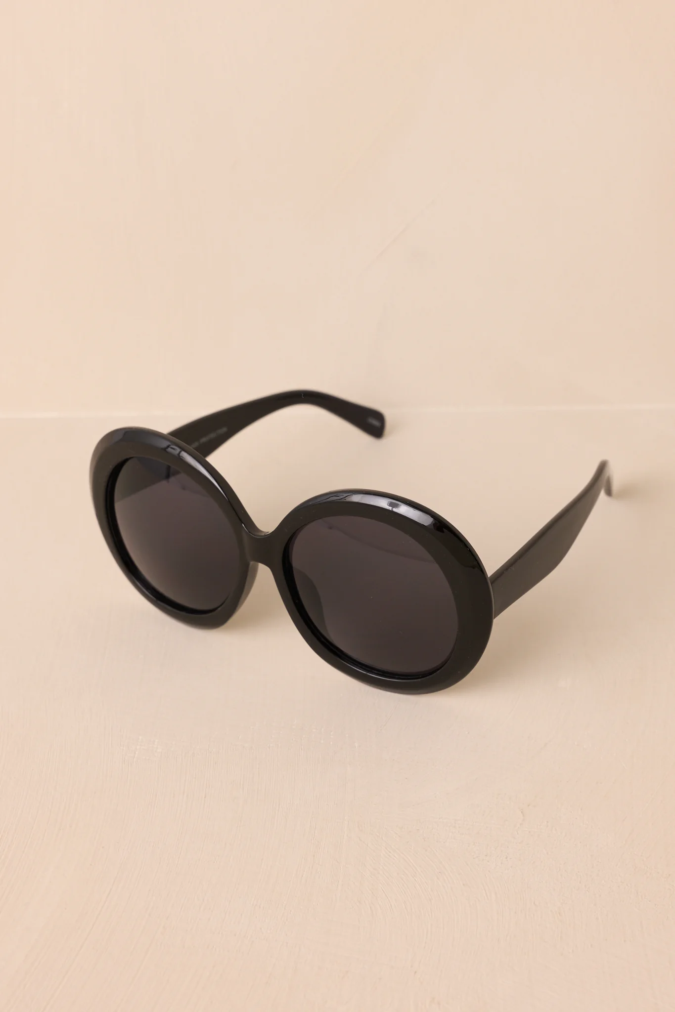 Happiness Comes In Waves Black Round Sunglasses
