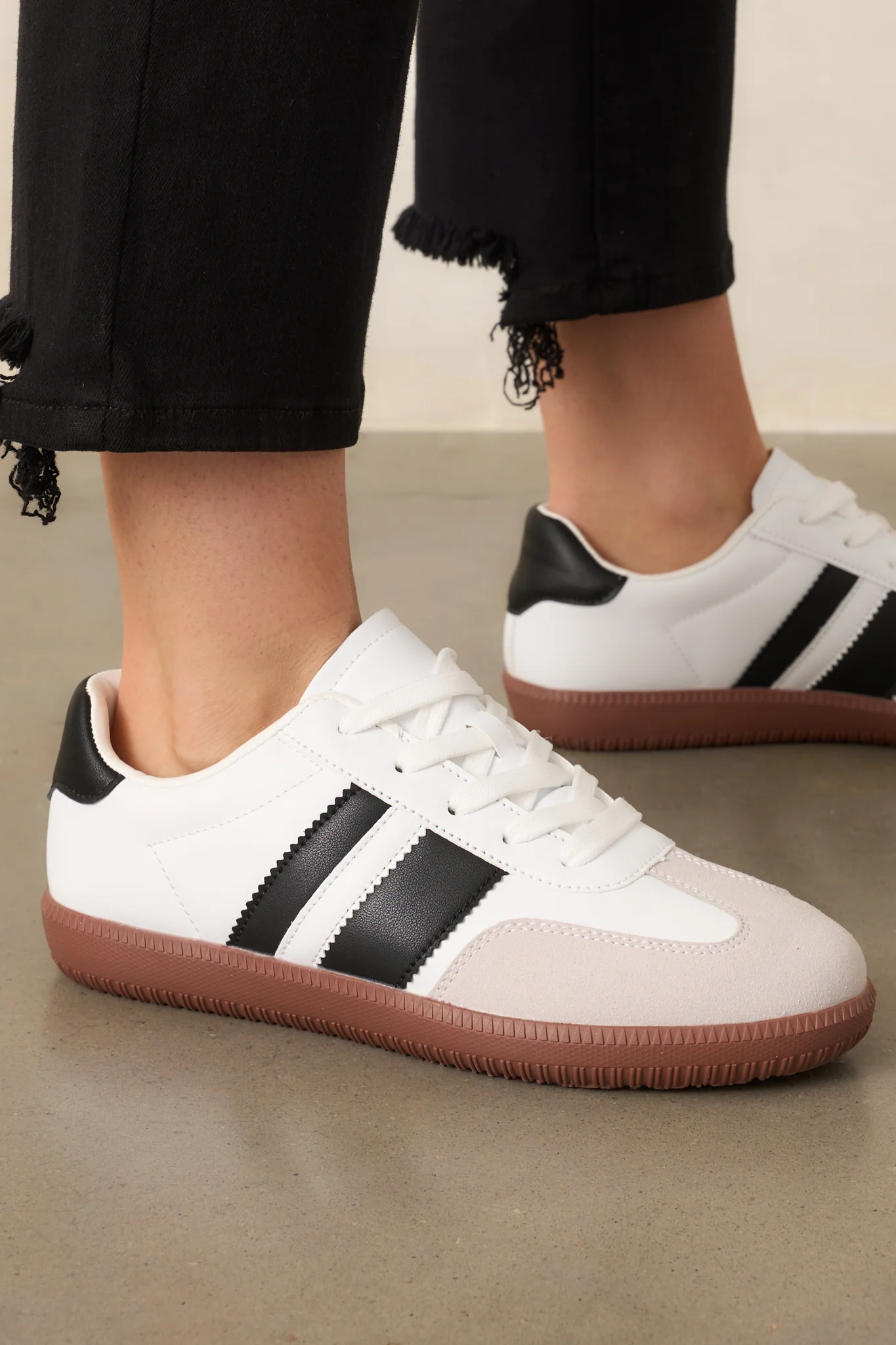 Runaway Love White & Black Retro Sneakers