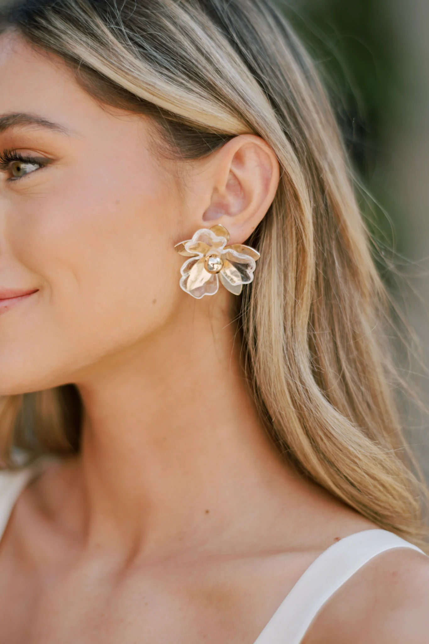 Garden Bliss Gold Flower Earrings