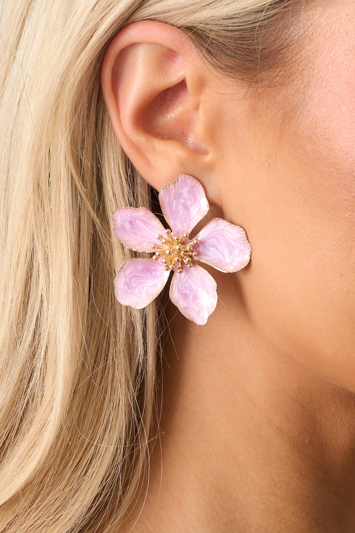 Rooftop Garden Lavender Pearlescent Flower Earrings