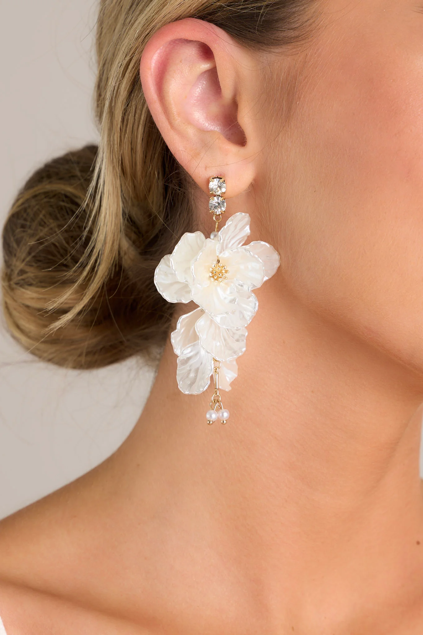 Noble Nacre Pearlescent Flower Drop Earrings