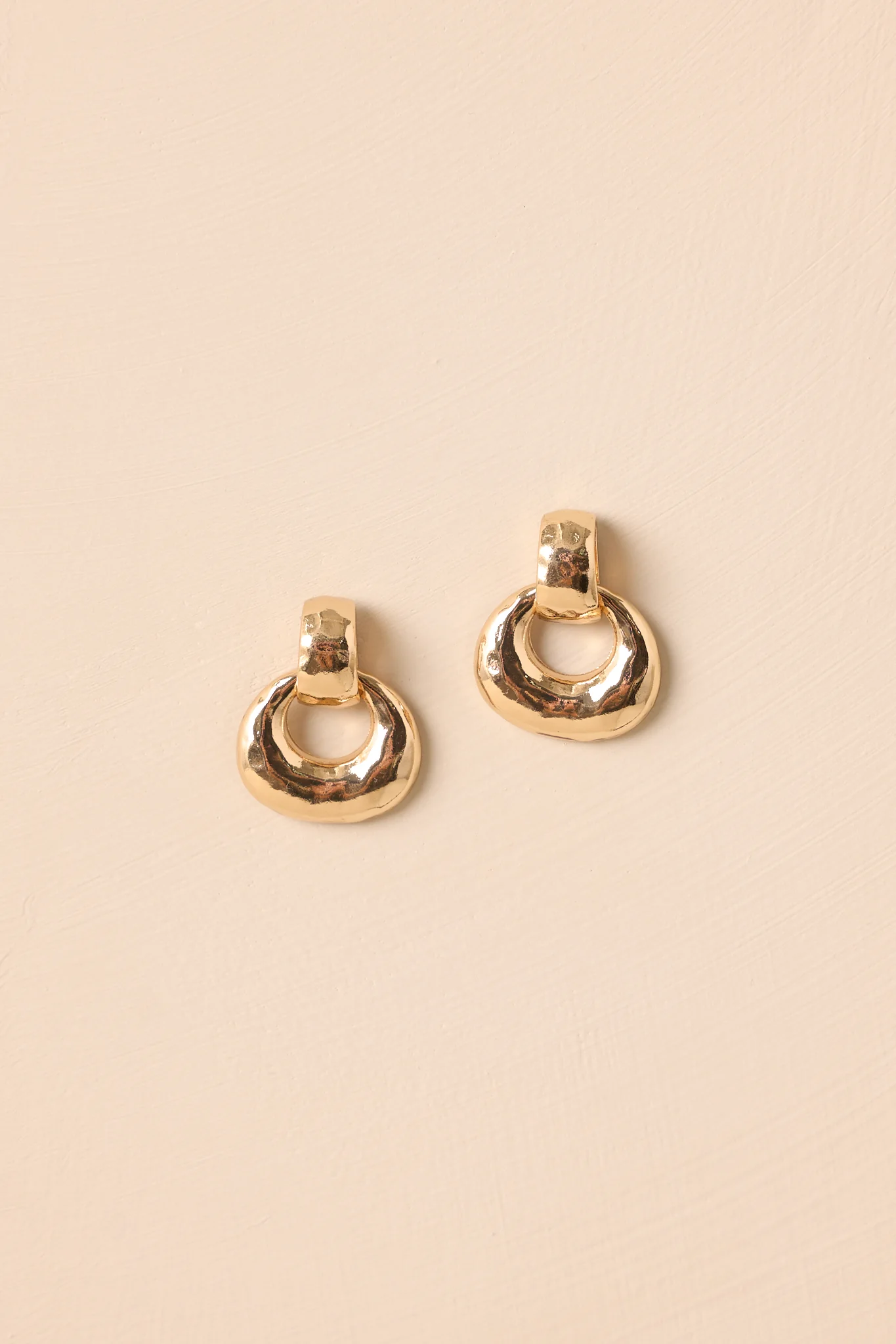 Everyday Luxe Gold Circle Drop Earrings