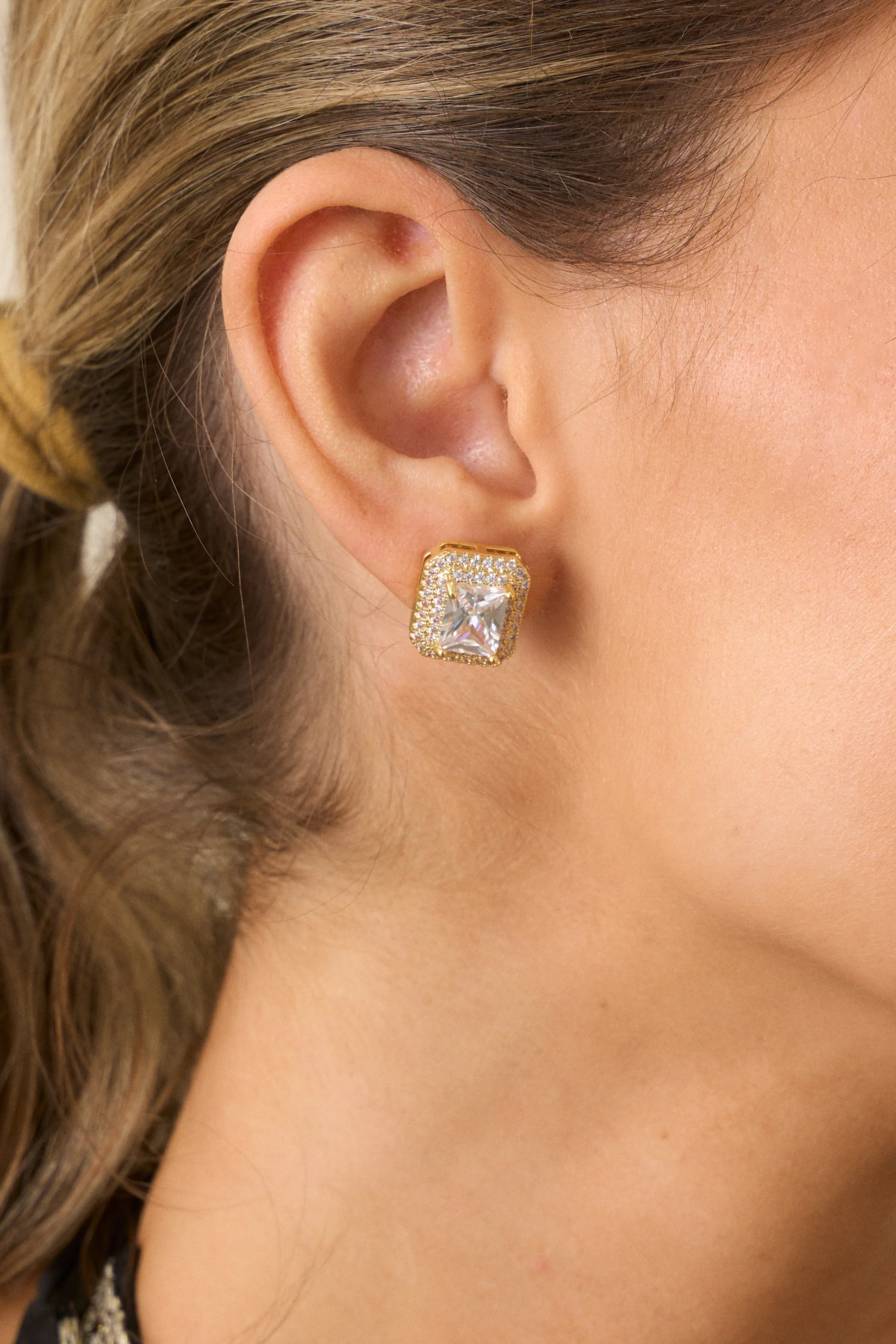 Glimmering Dust Gold Rhinestone Earrings