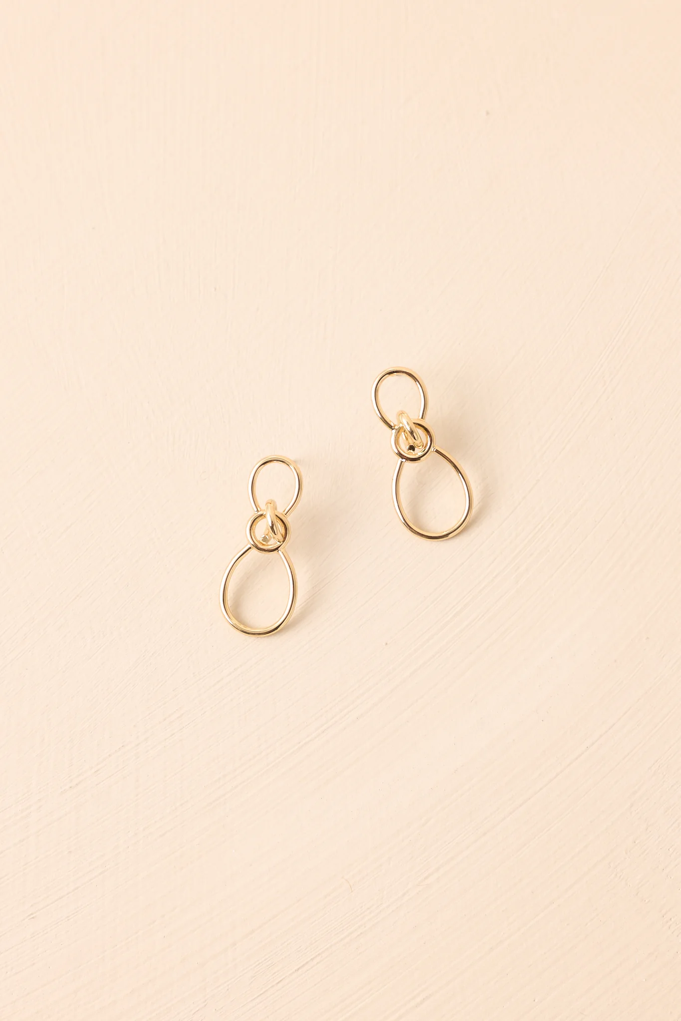Never Hold Back Interlocking Gold Link Drop Earrings