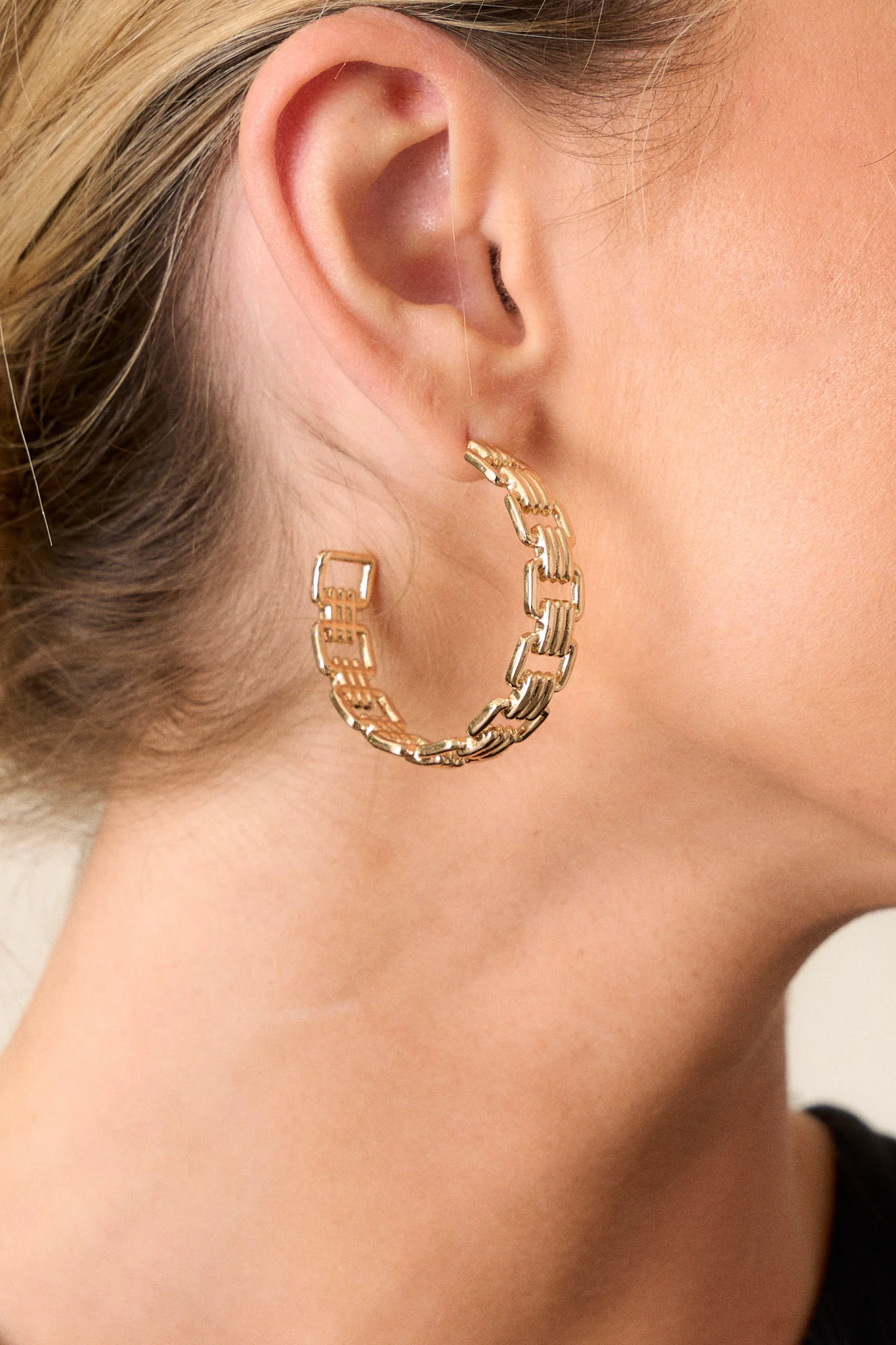 Pure Radiance Gold Hoop Earrings