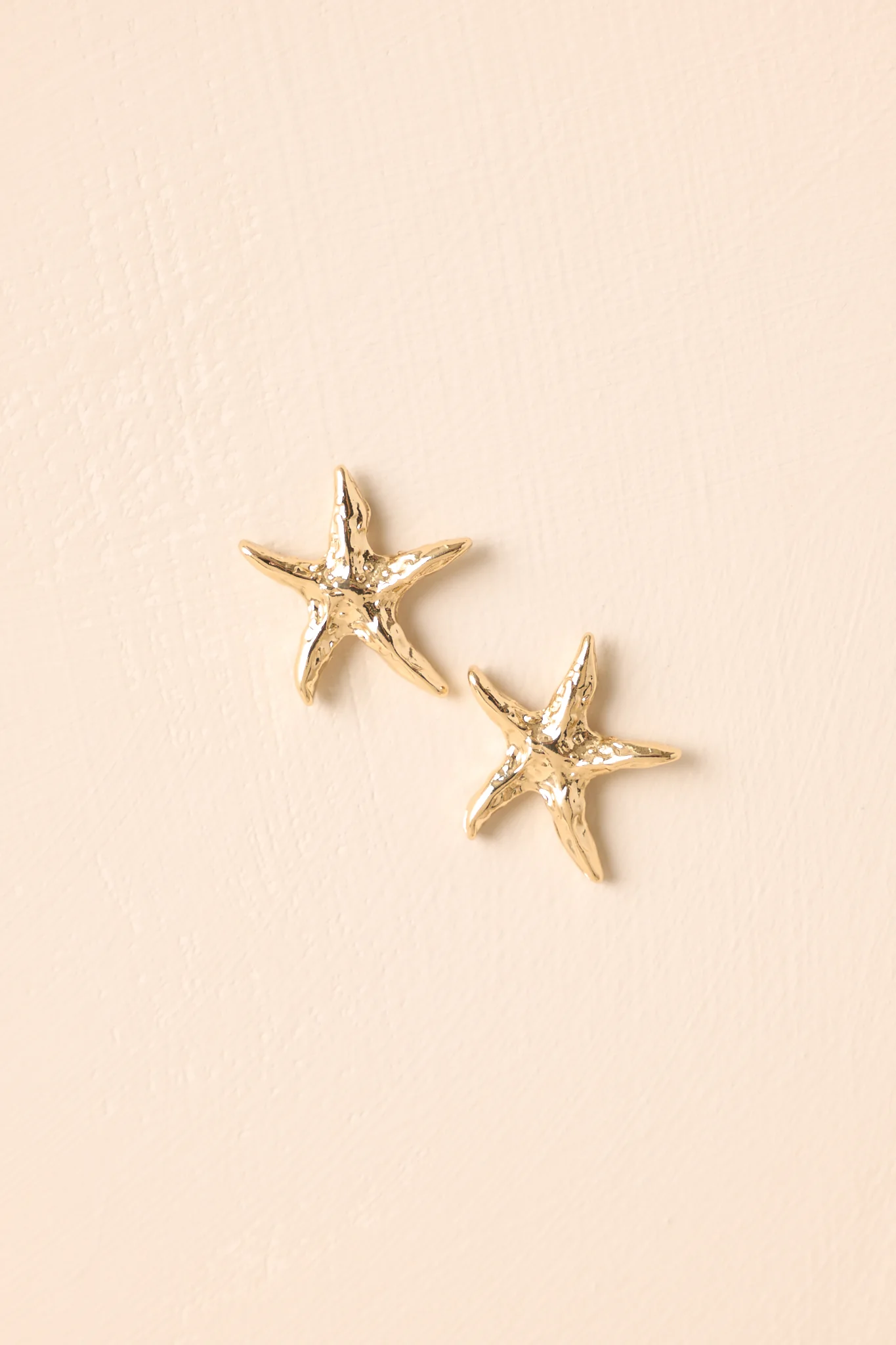 Ocean Calling Gold Starfish Earrings