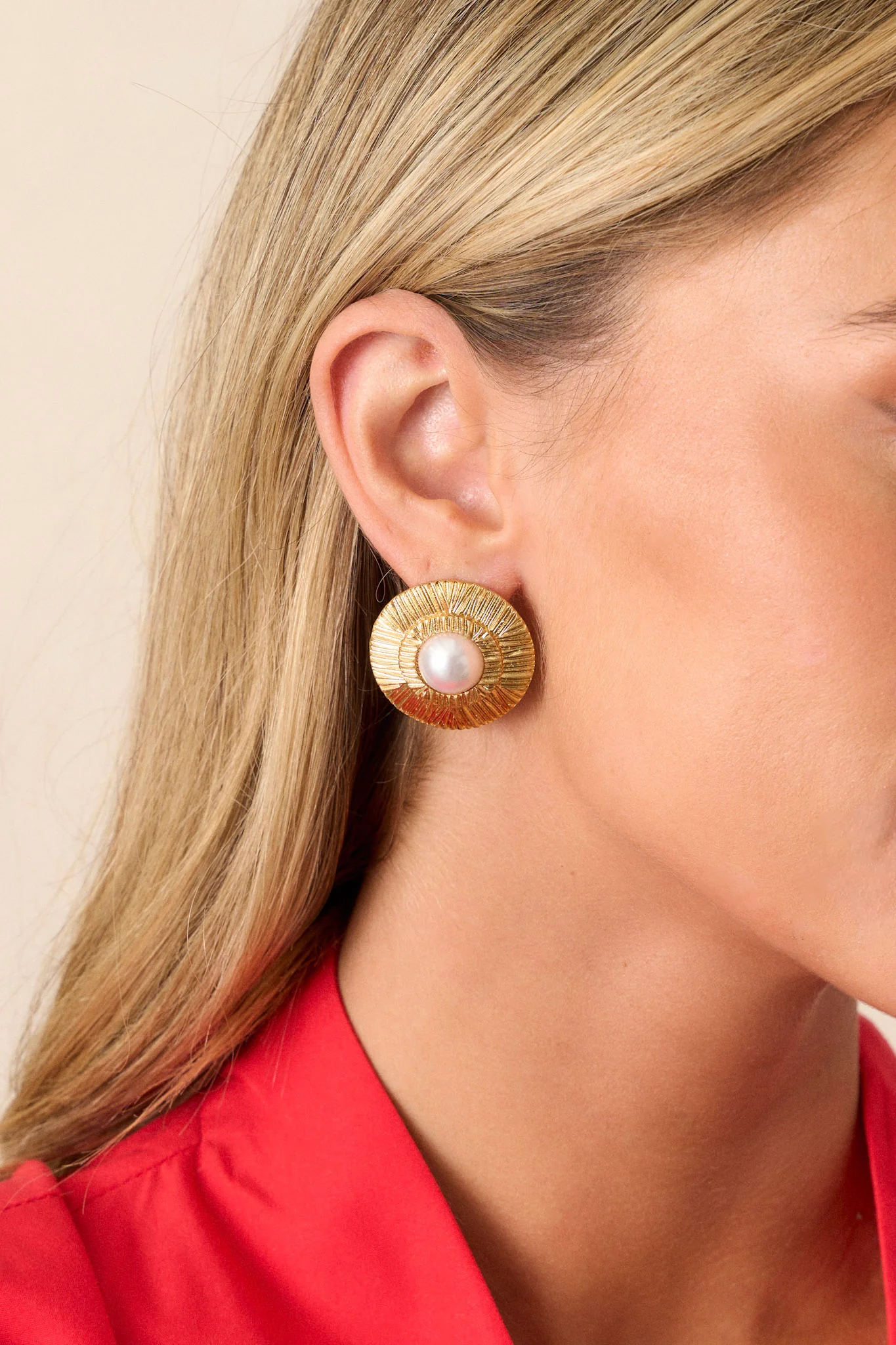 Bright Future Gold & Ivory Pearl Textured Earrings