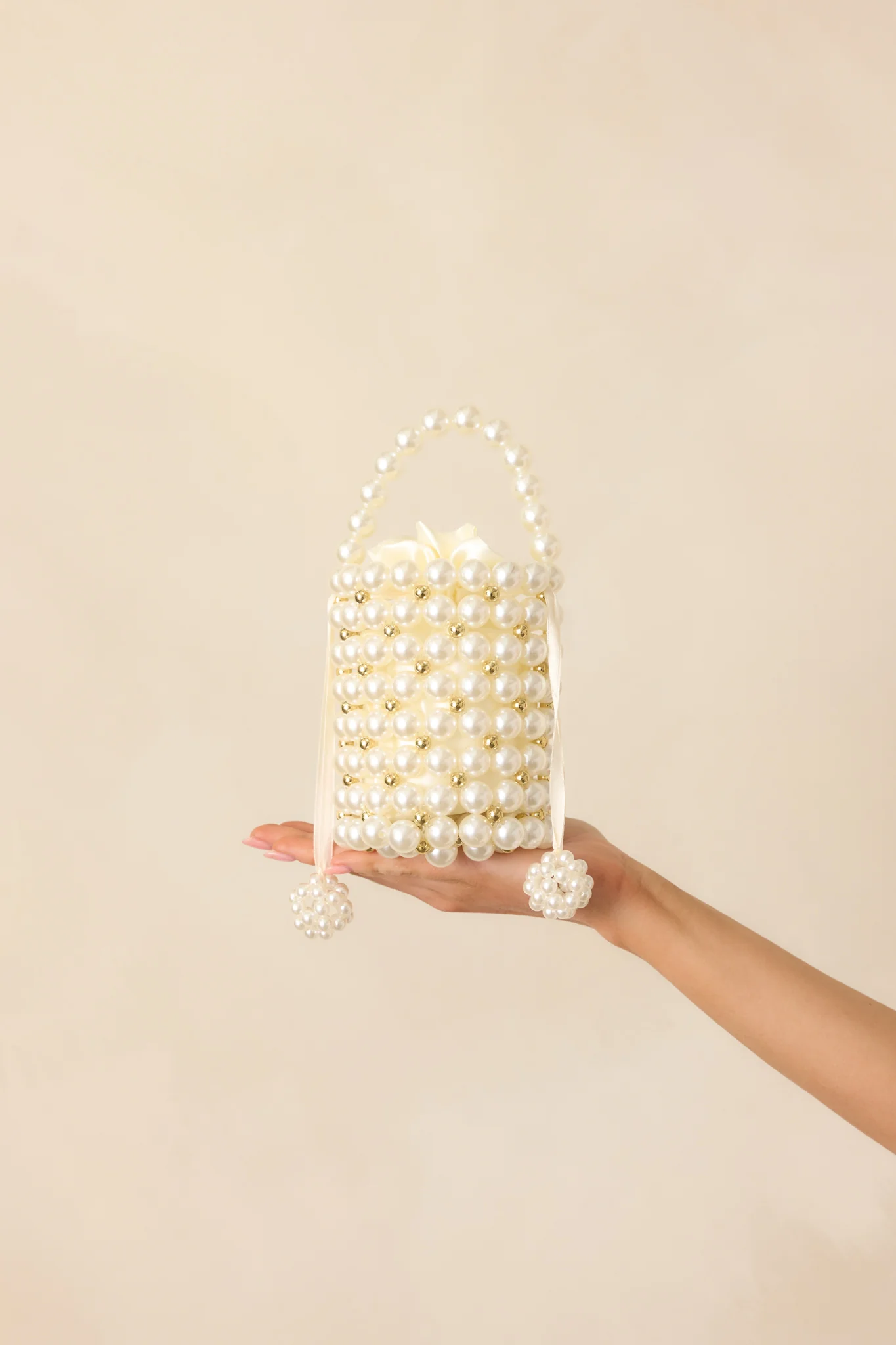 So Chic Ivory Faux Pearl Beaded Handbag