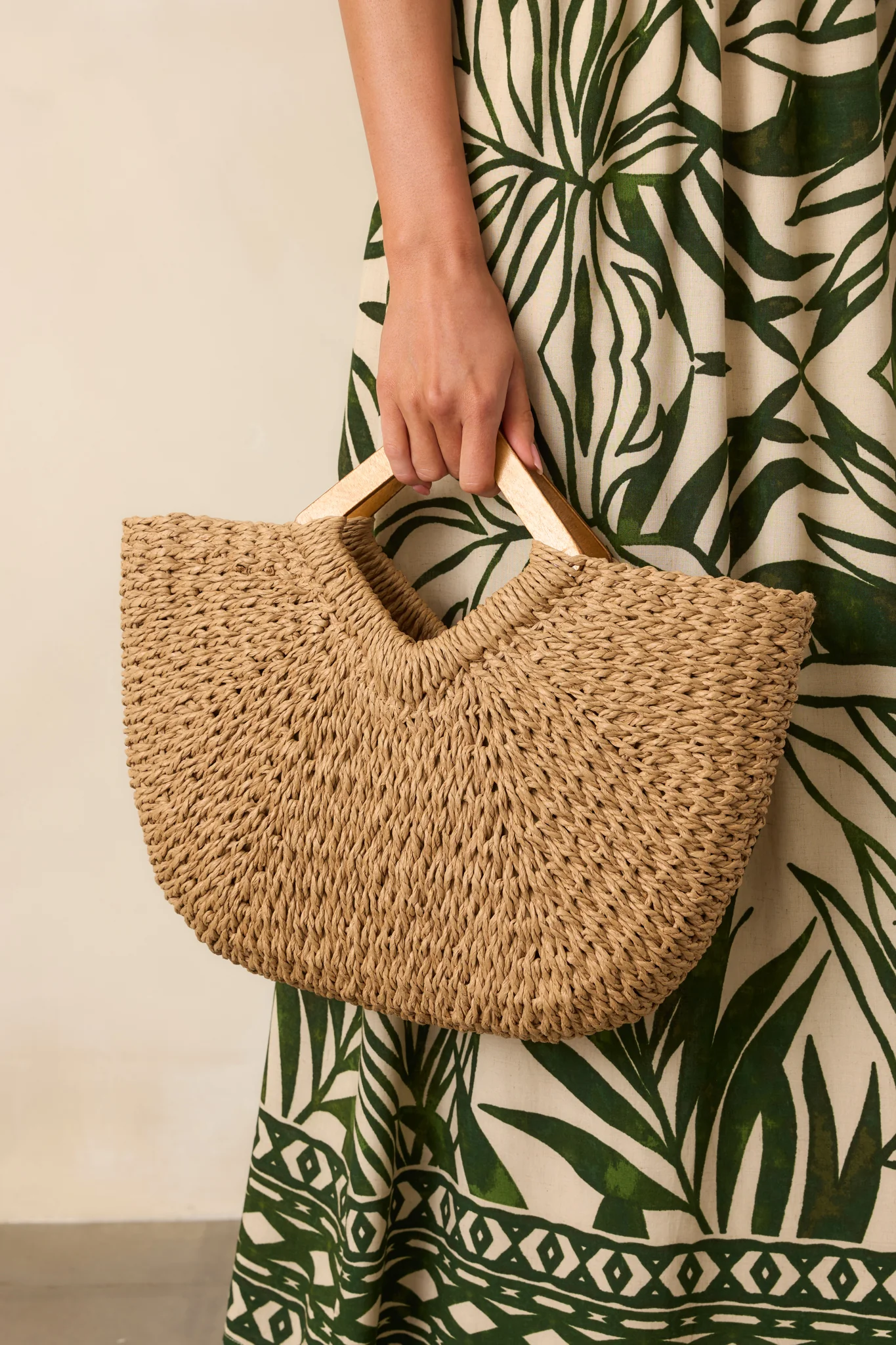 Changing Tides Tan Raffia Woven Wooden Handle Handbag