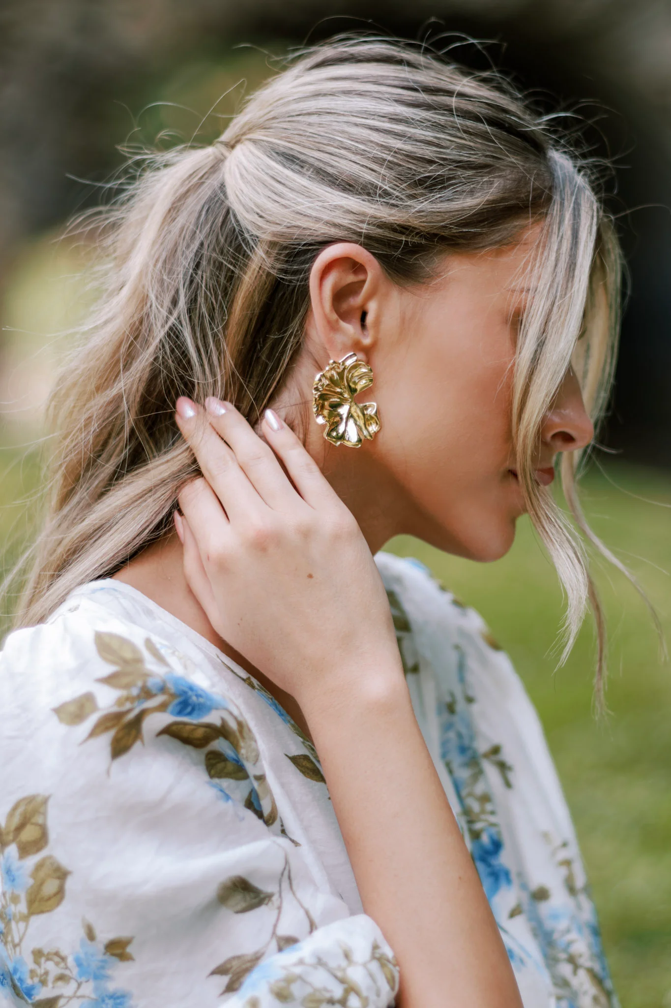 Ivy Leaves Gold Earrings