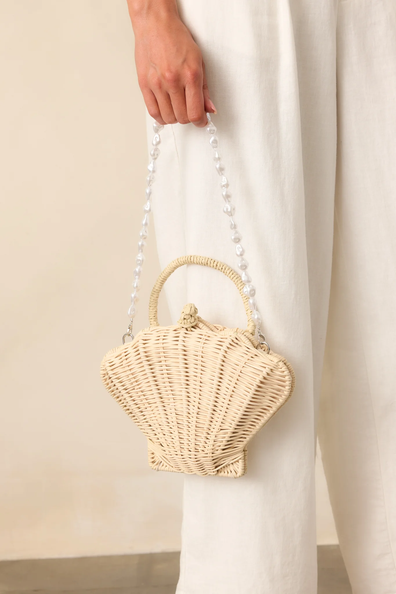 That Sunkissed Glow Ivory Rattan Structured Seashell Handbag