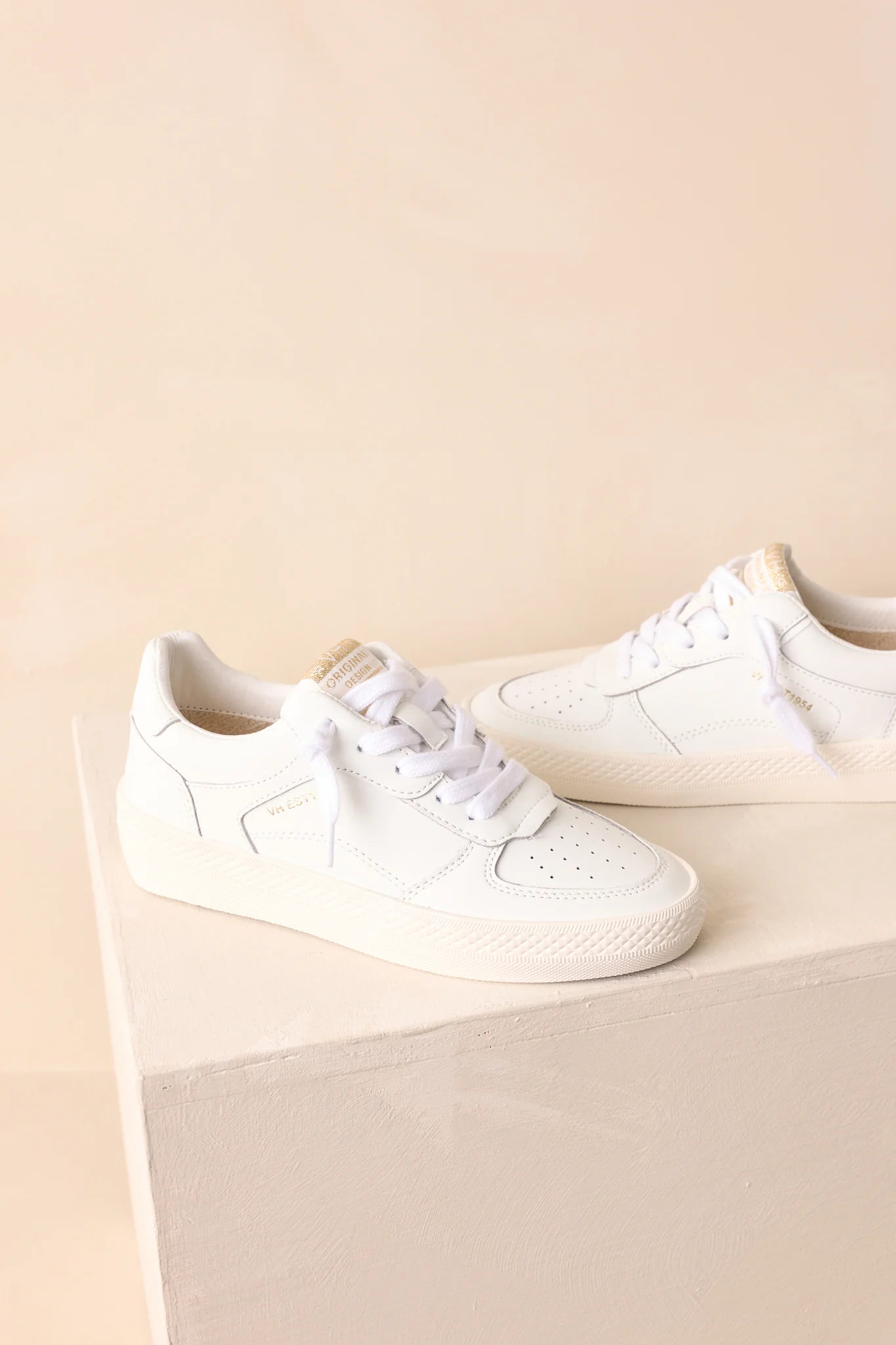 Vintage Havana White Fast 9 Sneakers