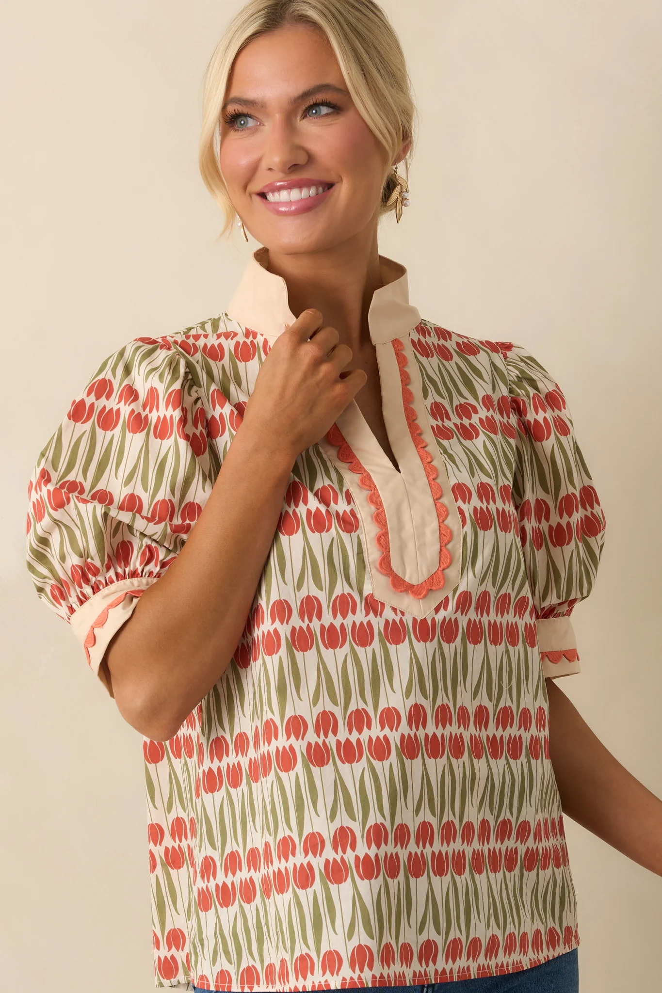 She’s Got Time Ivory Tulip Floral Print Cotton Puff Sleeve Top