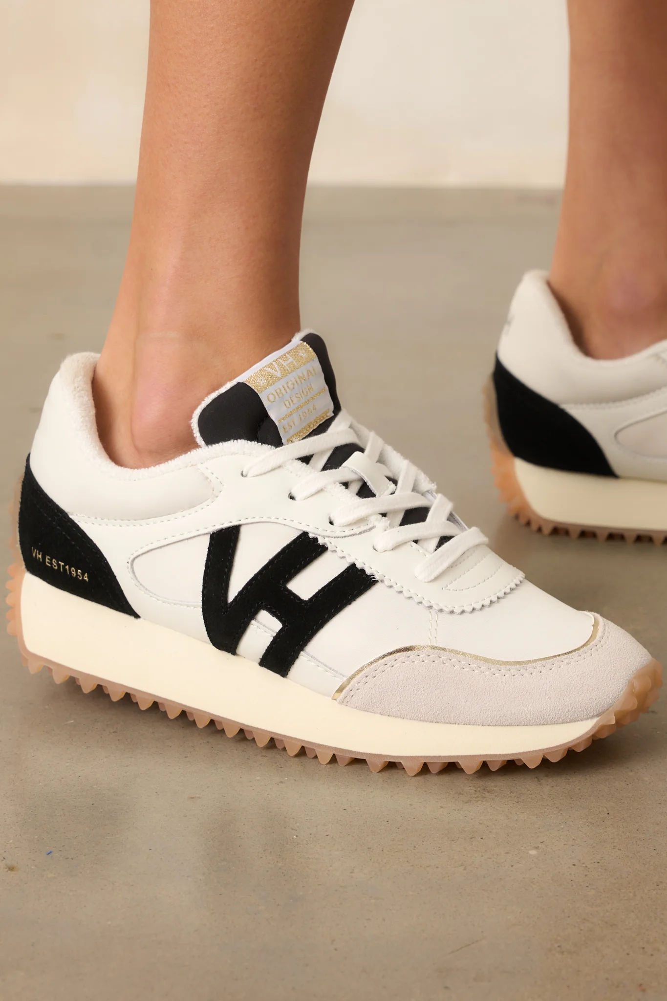 Vintage Havana Black & Gold Cosmic 43 Sneaker