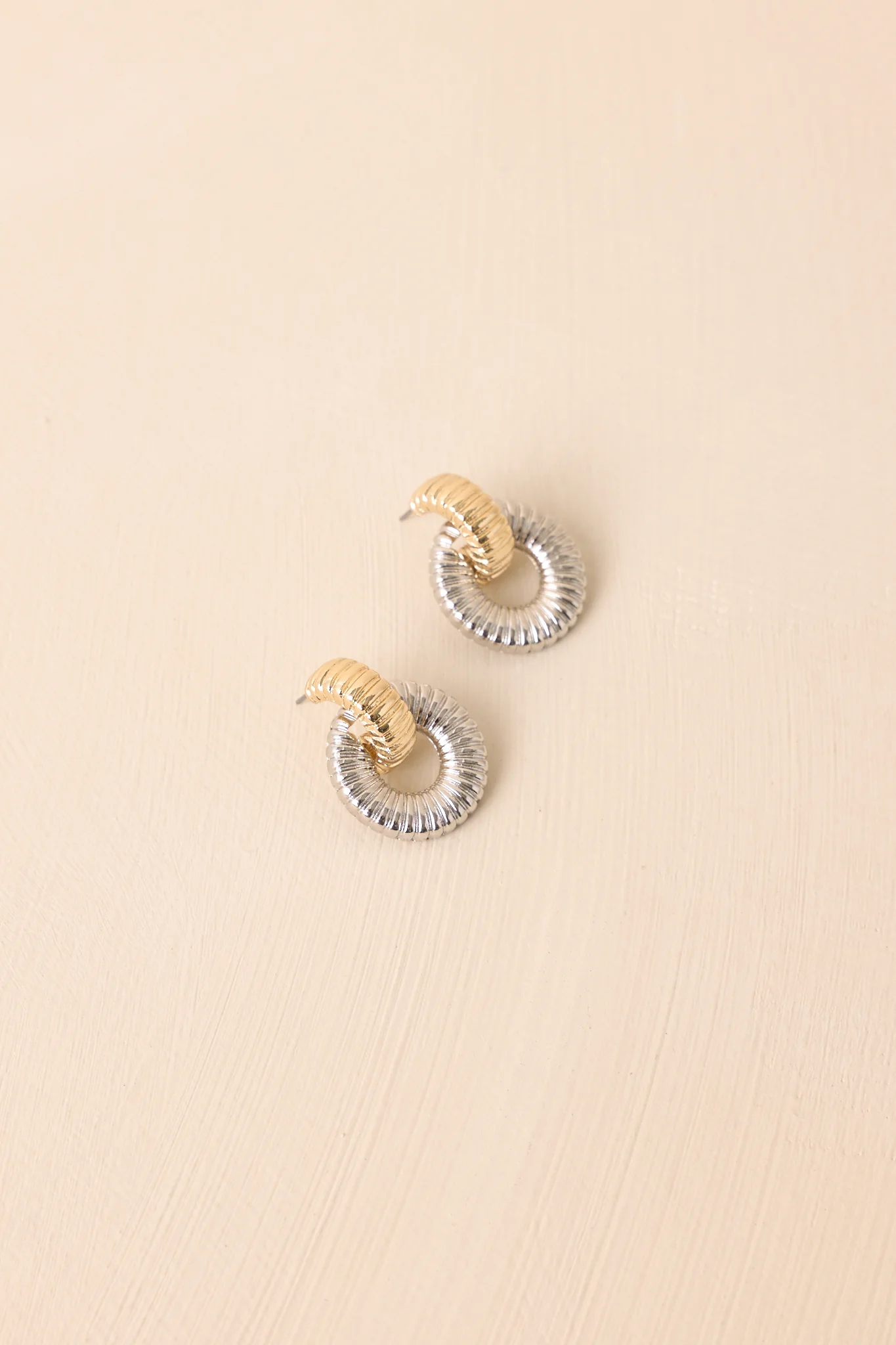 No Second Guessing Two-Tone Textured Drop Earrings