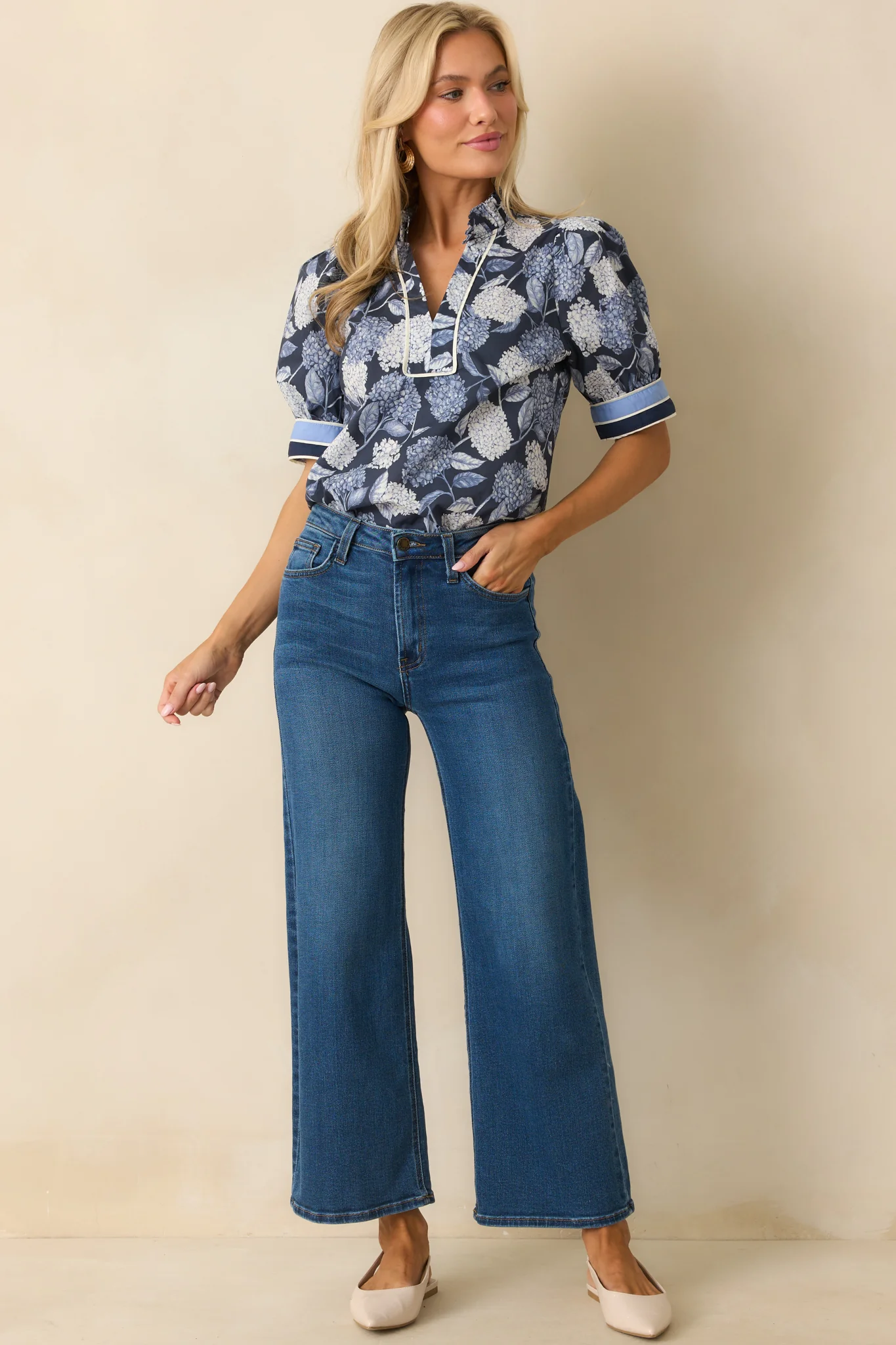 Fell Into Place Blue Hydrangea Floral Print Cotton Puff Sleeve Top