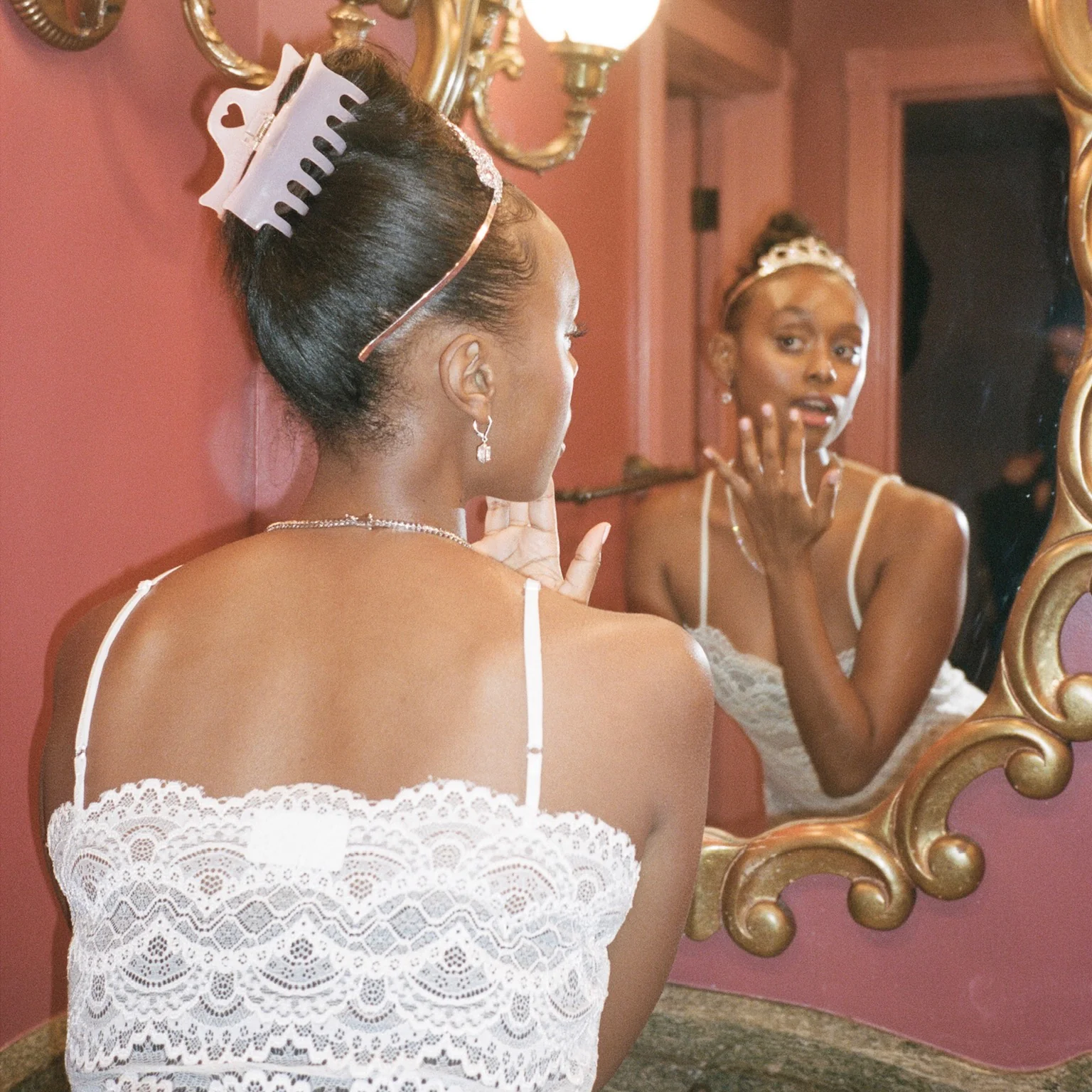 Heartbreaker Clip in Pink Vanilla