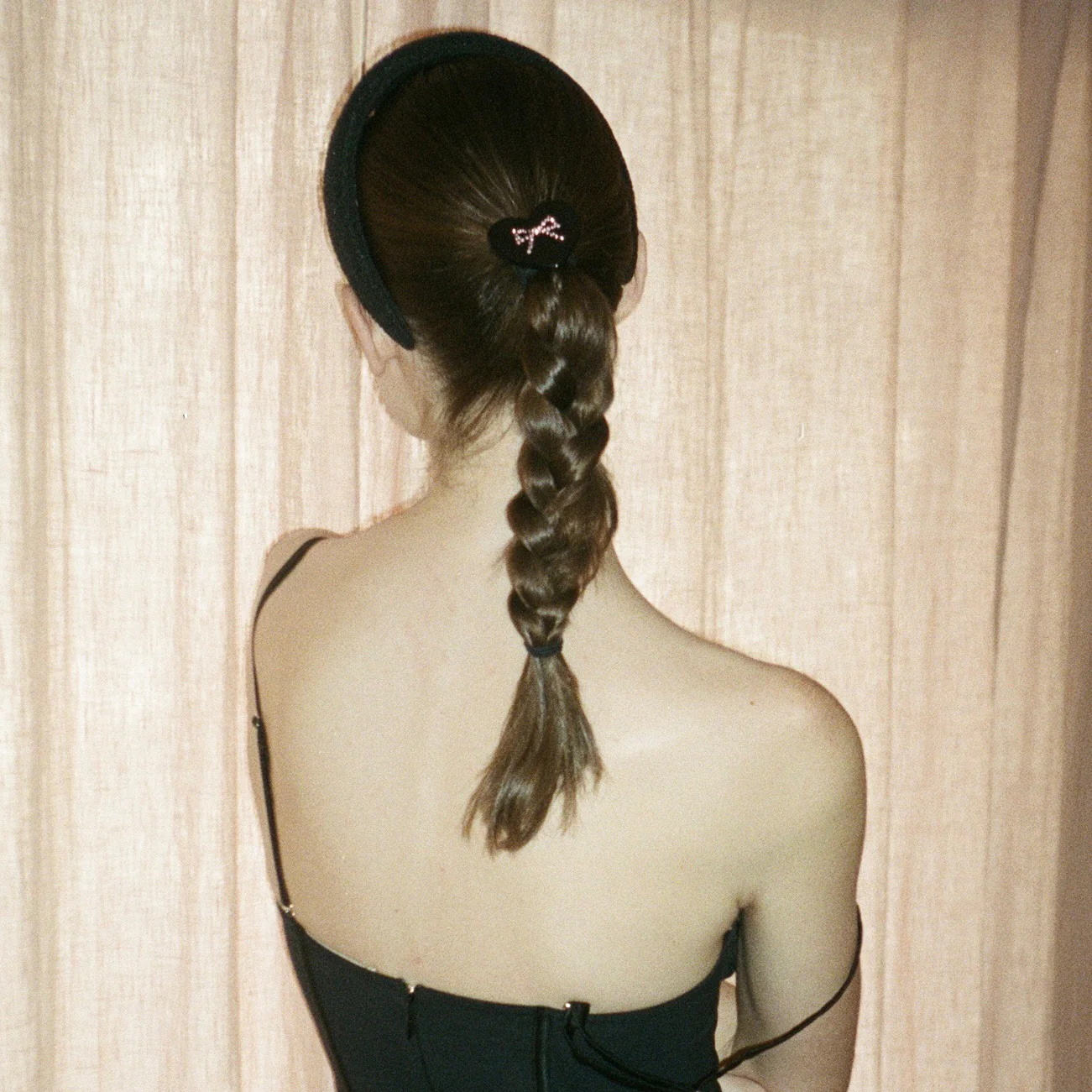 Halo Headband in Black Ruffle