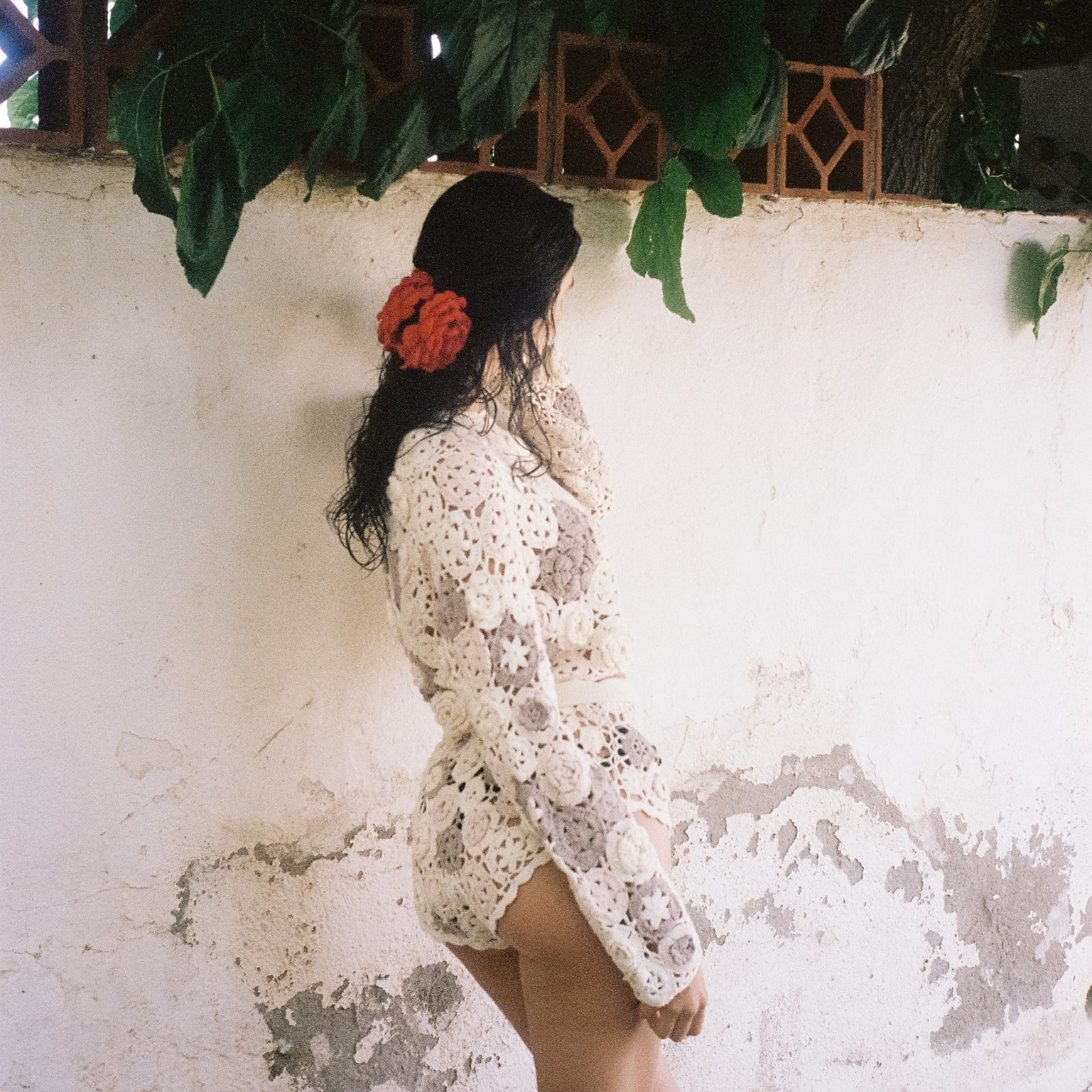 Camellia Clip in Sangria