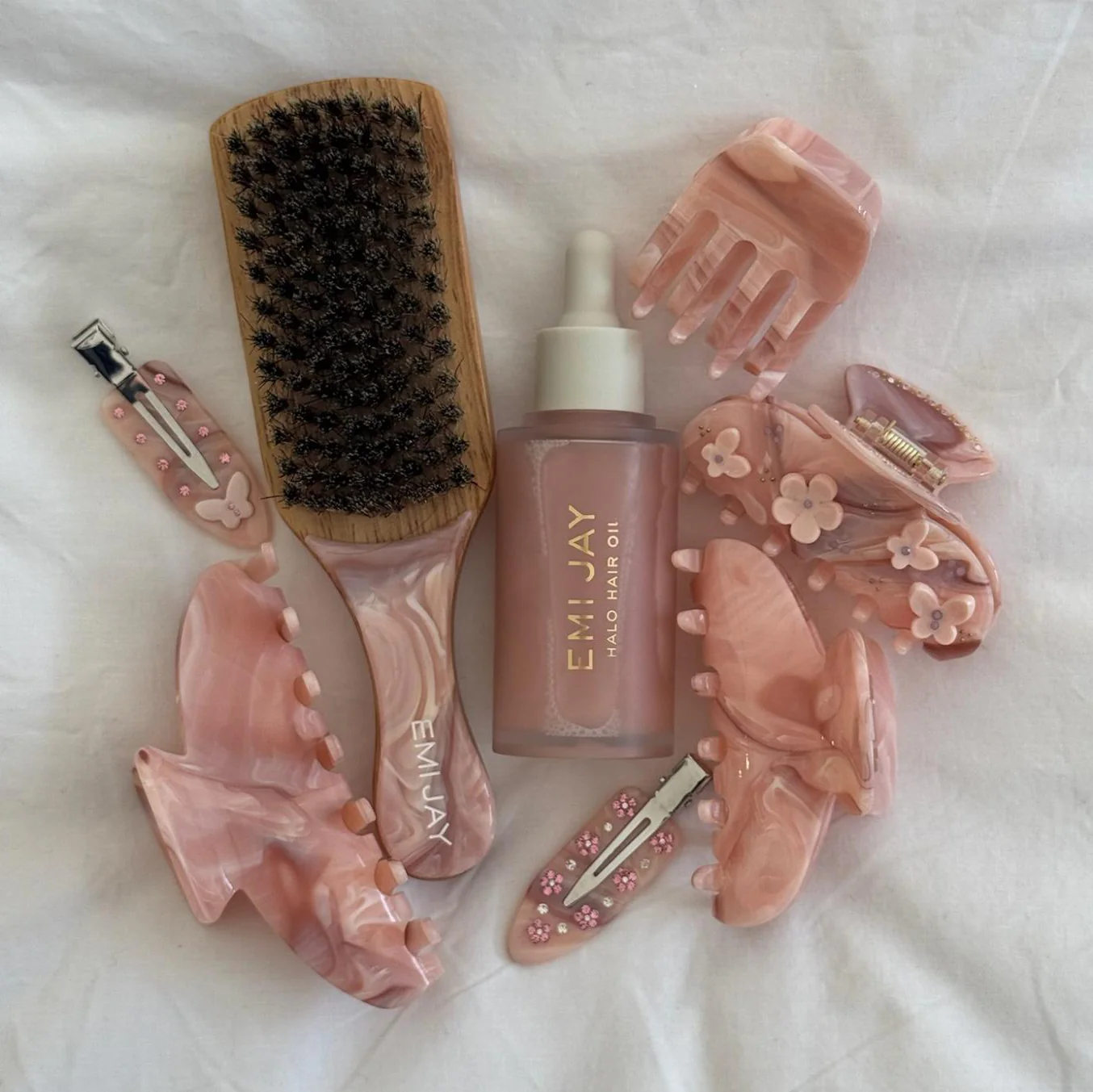 Mini Boar Bristle Brush in Pink Chantilly