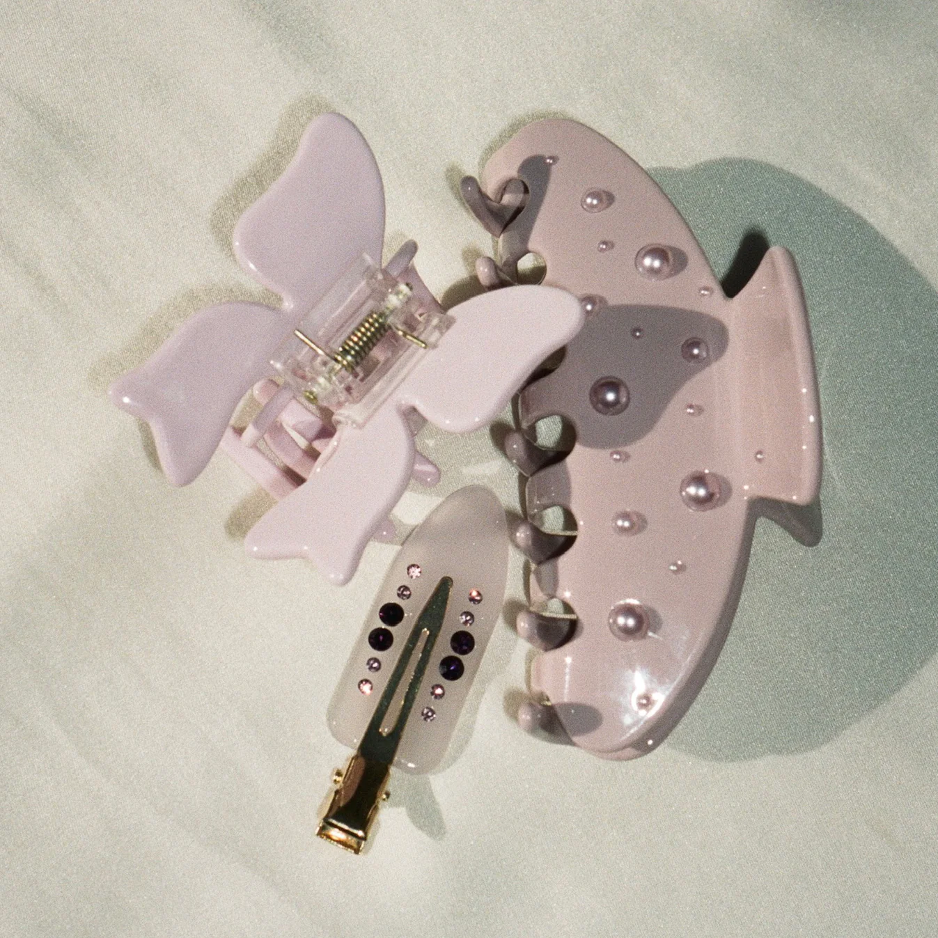 Bow Clip in Puff Pink