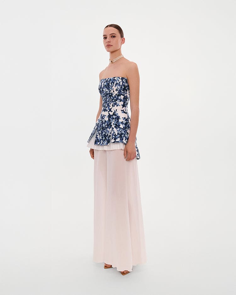 2-in-1 blue hydrangea mini with a detachable underskirt