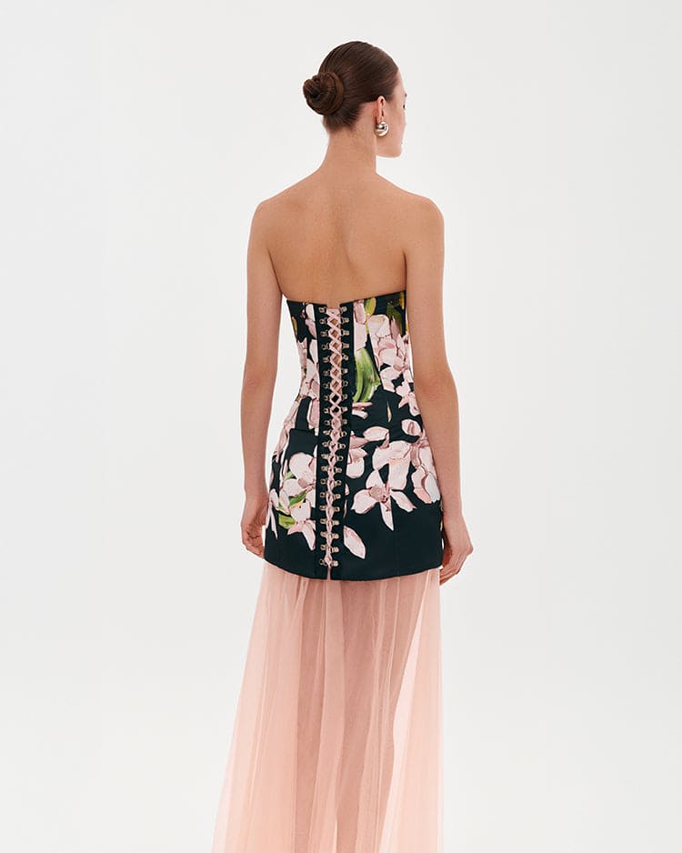 2-in-1 floral mini with a detachable light peach underskirt