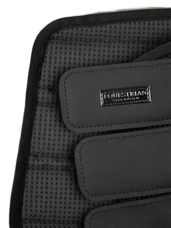 Classic Mesh Brushing Boots All Black