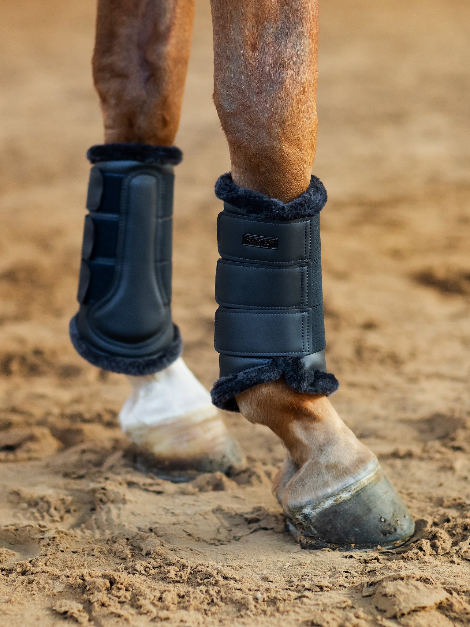 Brushing Boots Clean Navy