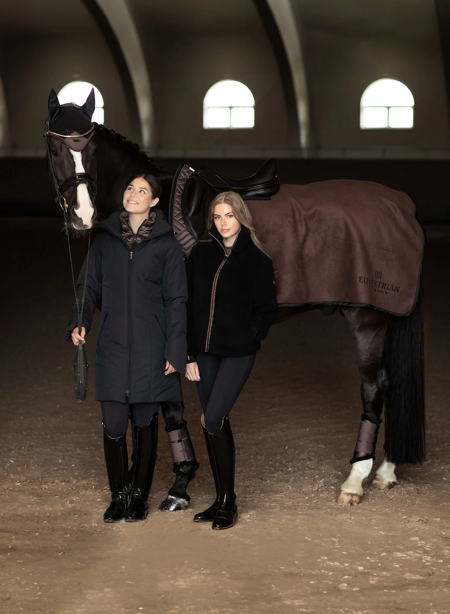 Heavy Fleece Quarter Blanket Mocha