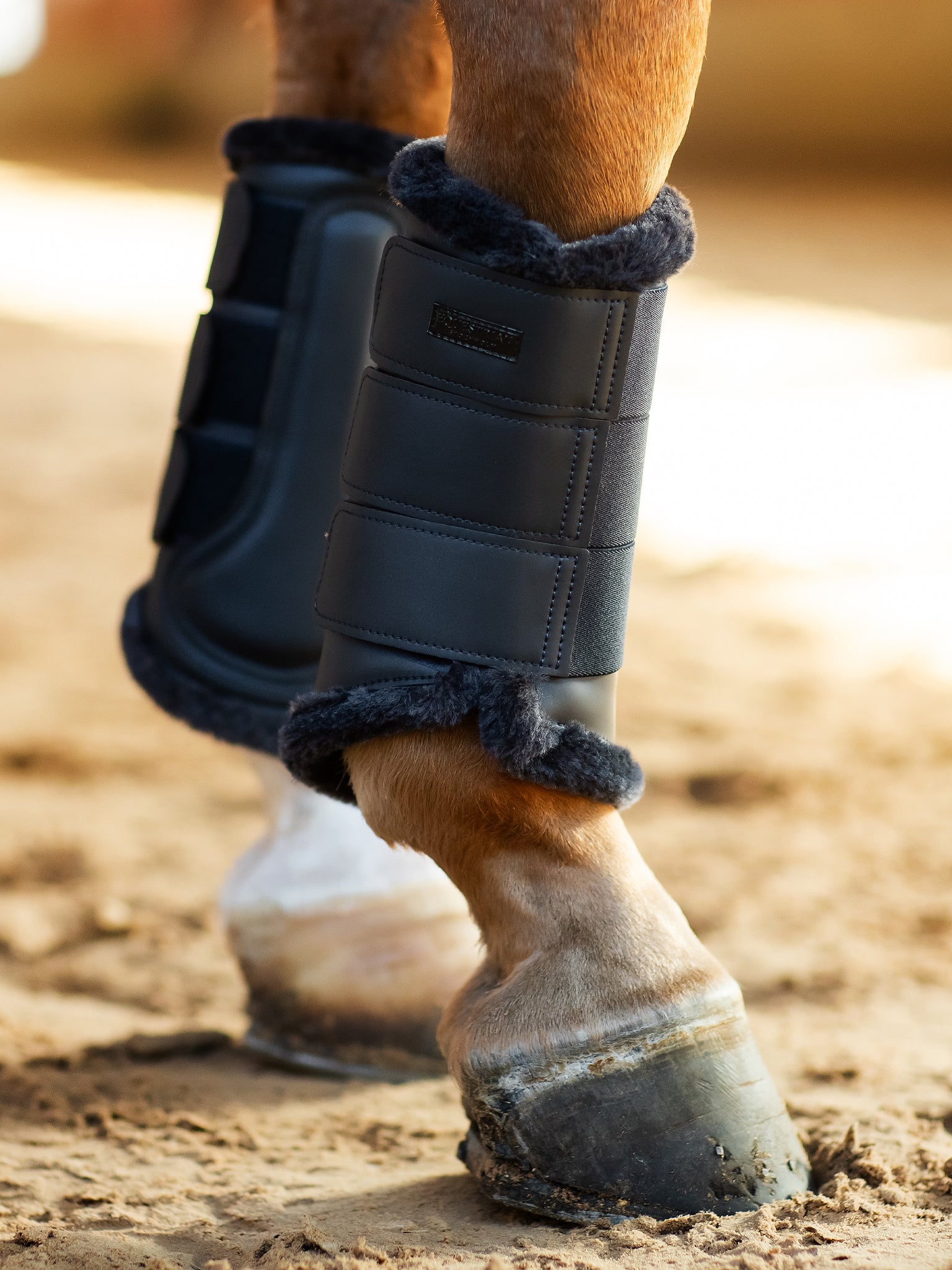 Brushing Boots Clean Navy