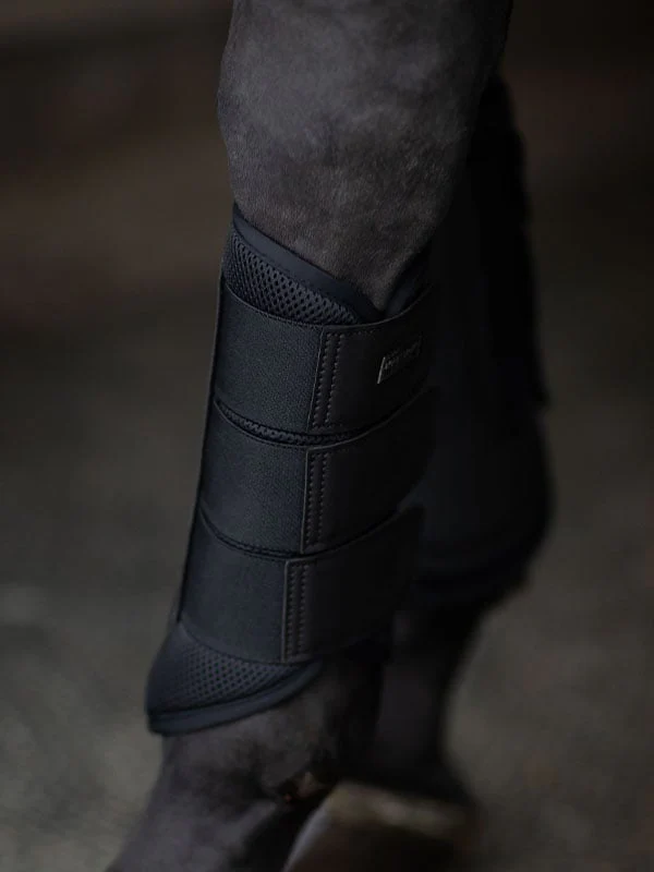 Classic Mesh Brushing Boots All Black