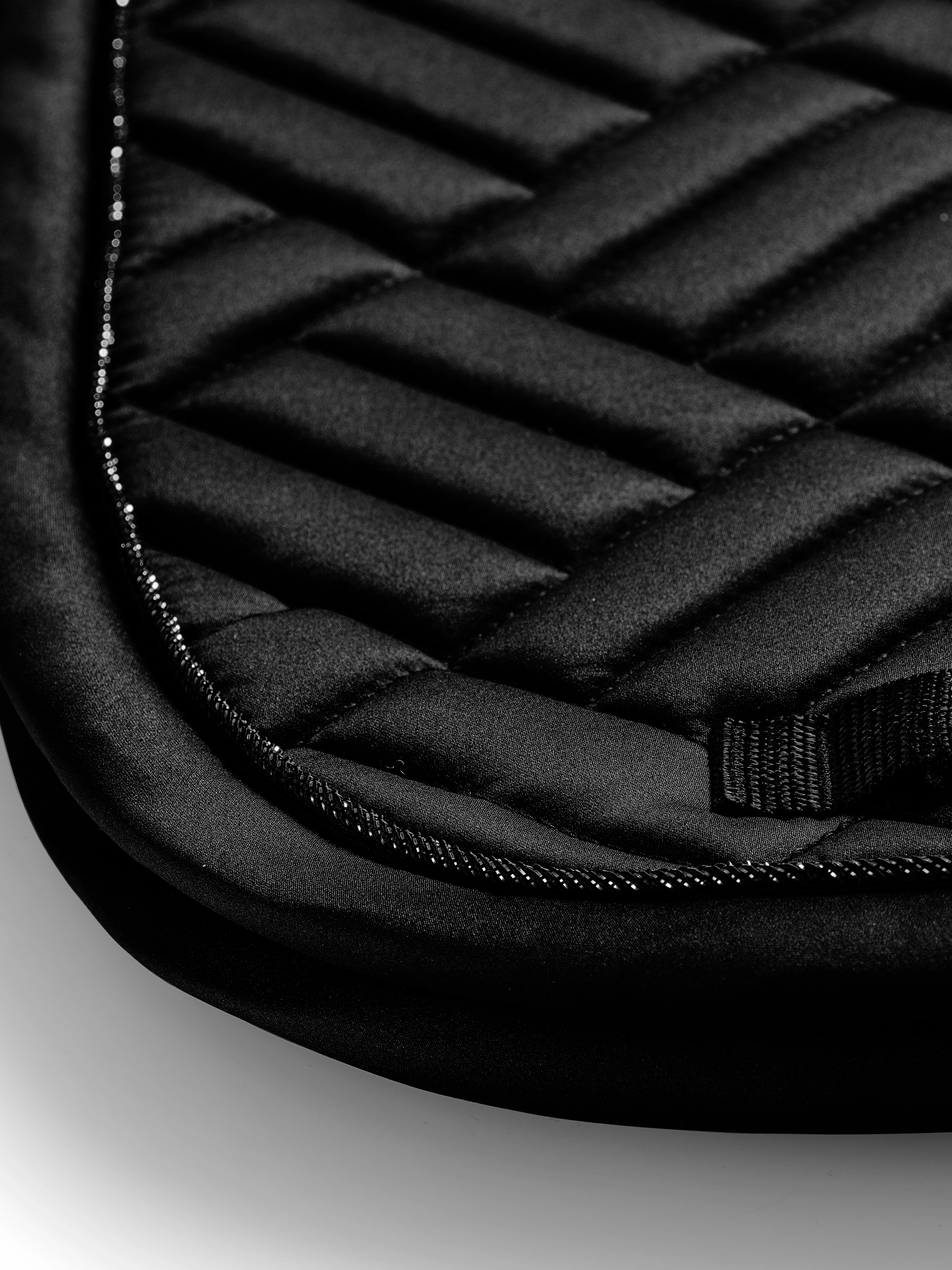 Dressage Saddle Pad Modern Black