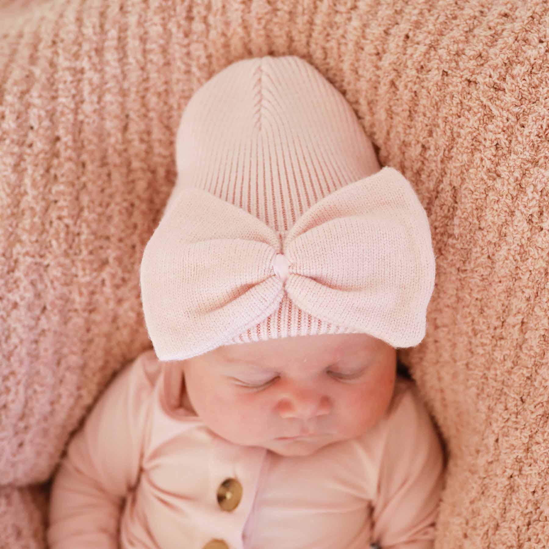 Knit Newborn Bow Beanie