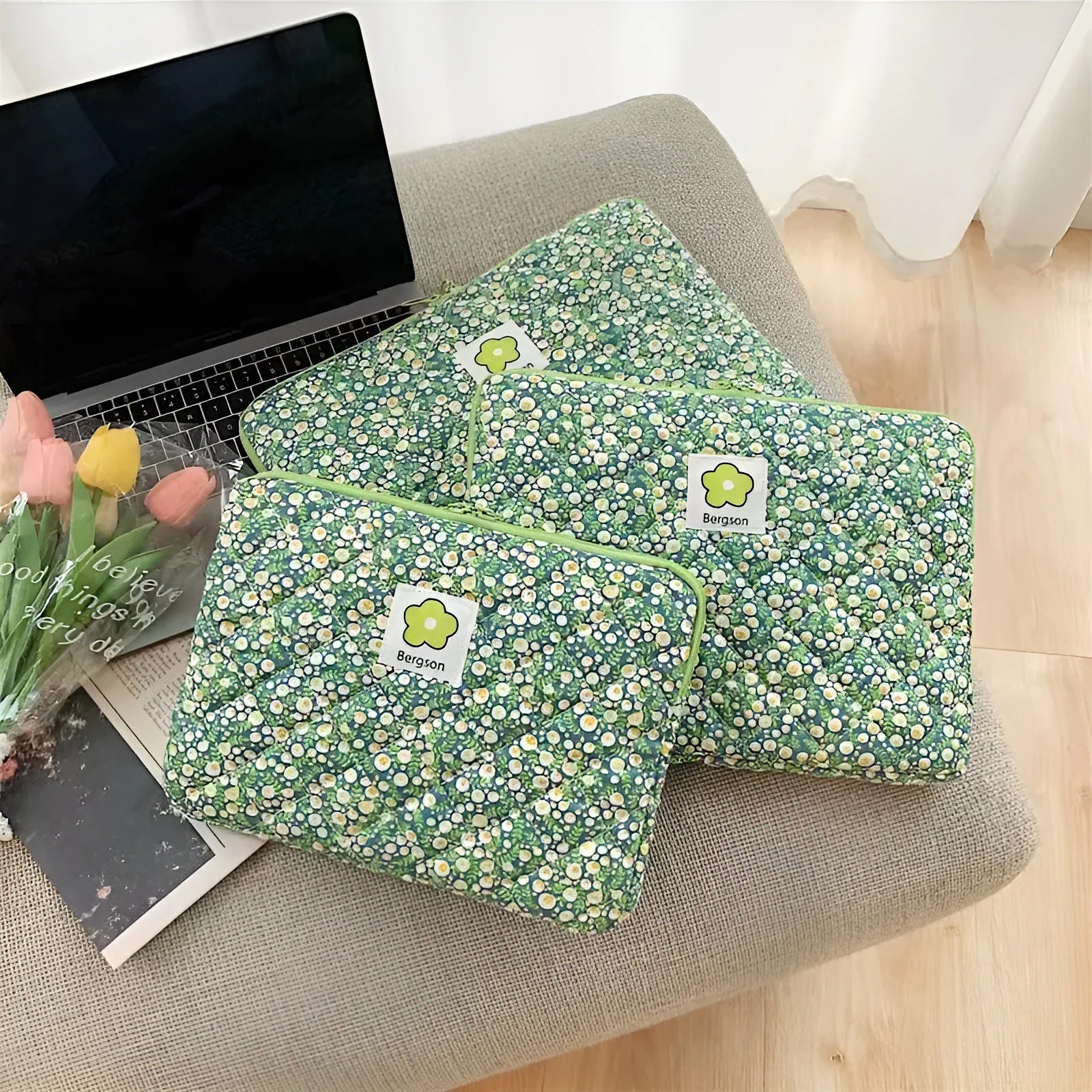 Floral Pattern Laptop Sleeve
