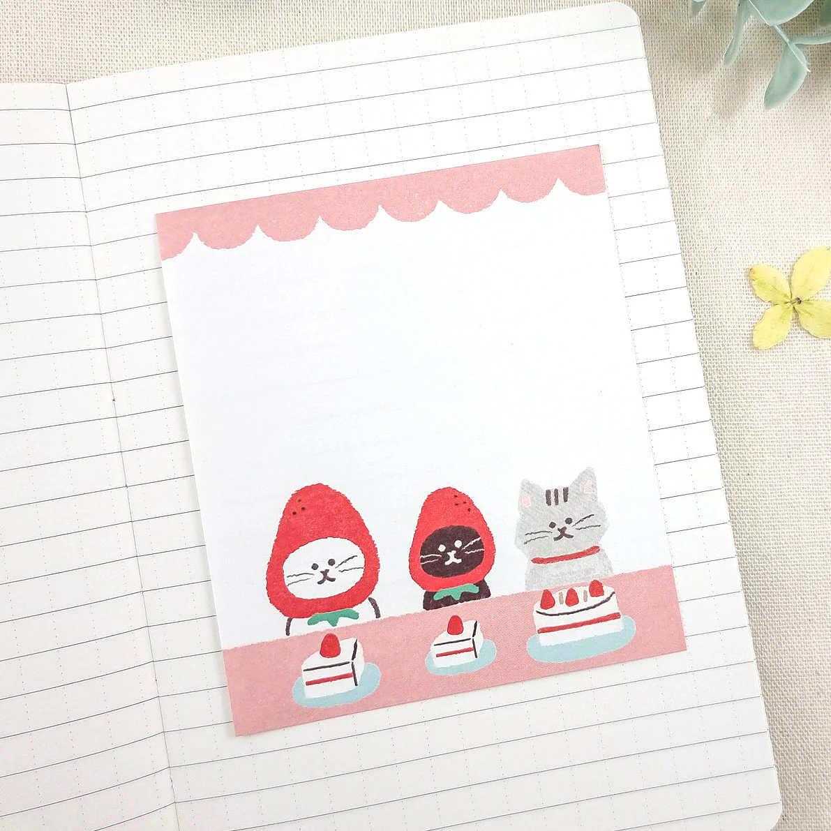 Four Design Note Pad with Cats