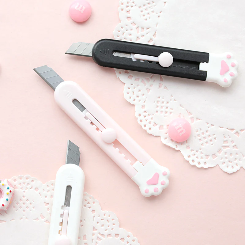 Paw Print Paper Cutter