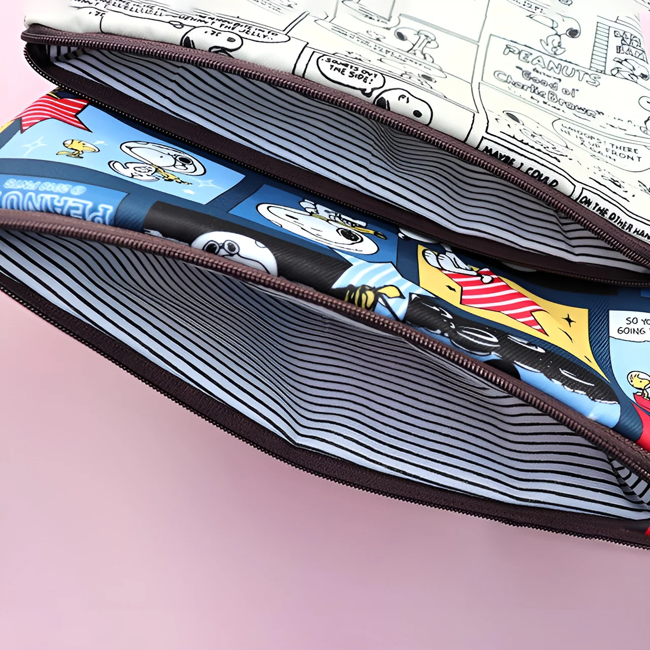 Peanuts Snoopy Travel Pouch