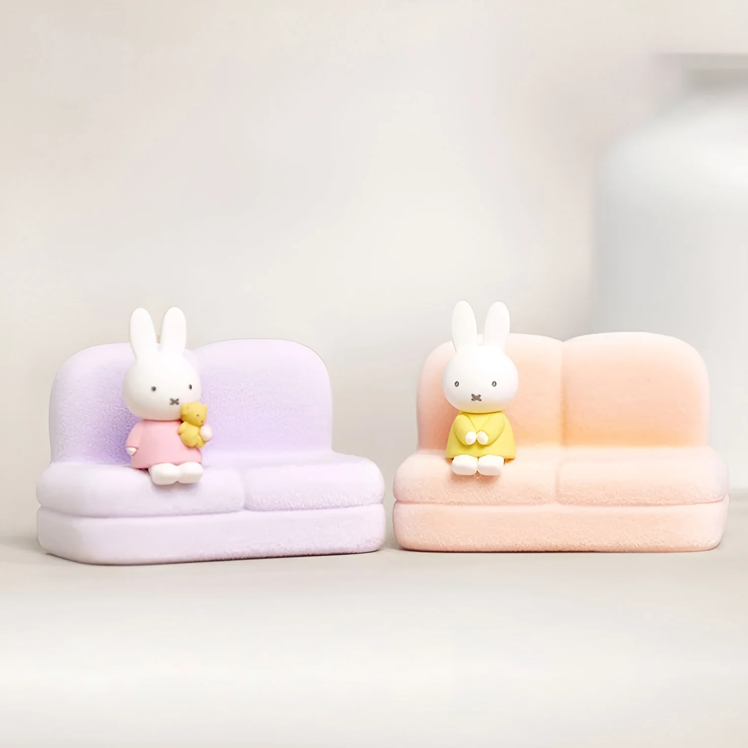 Miffy Sofa Phone Stand