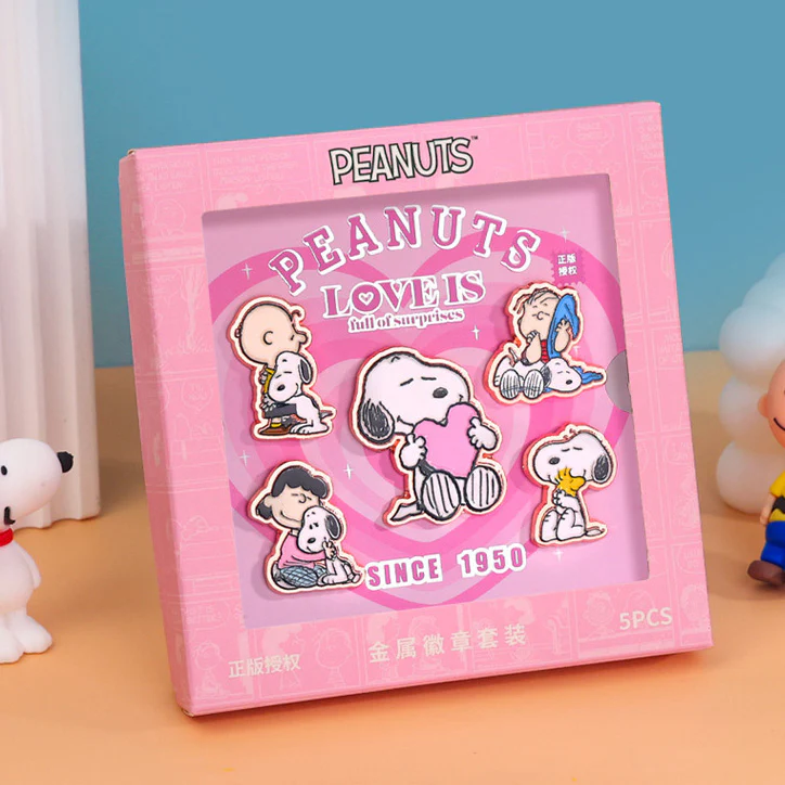 Peanuts Snoopy Enamel Pins