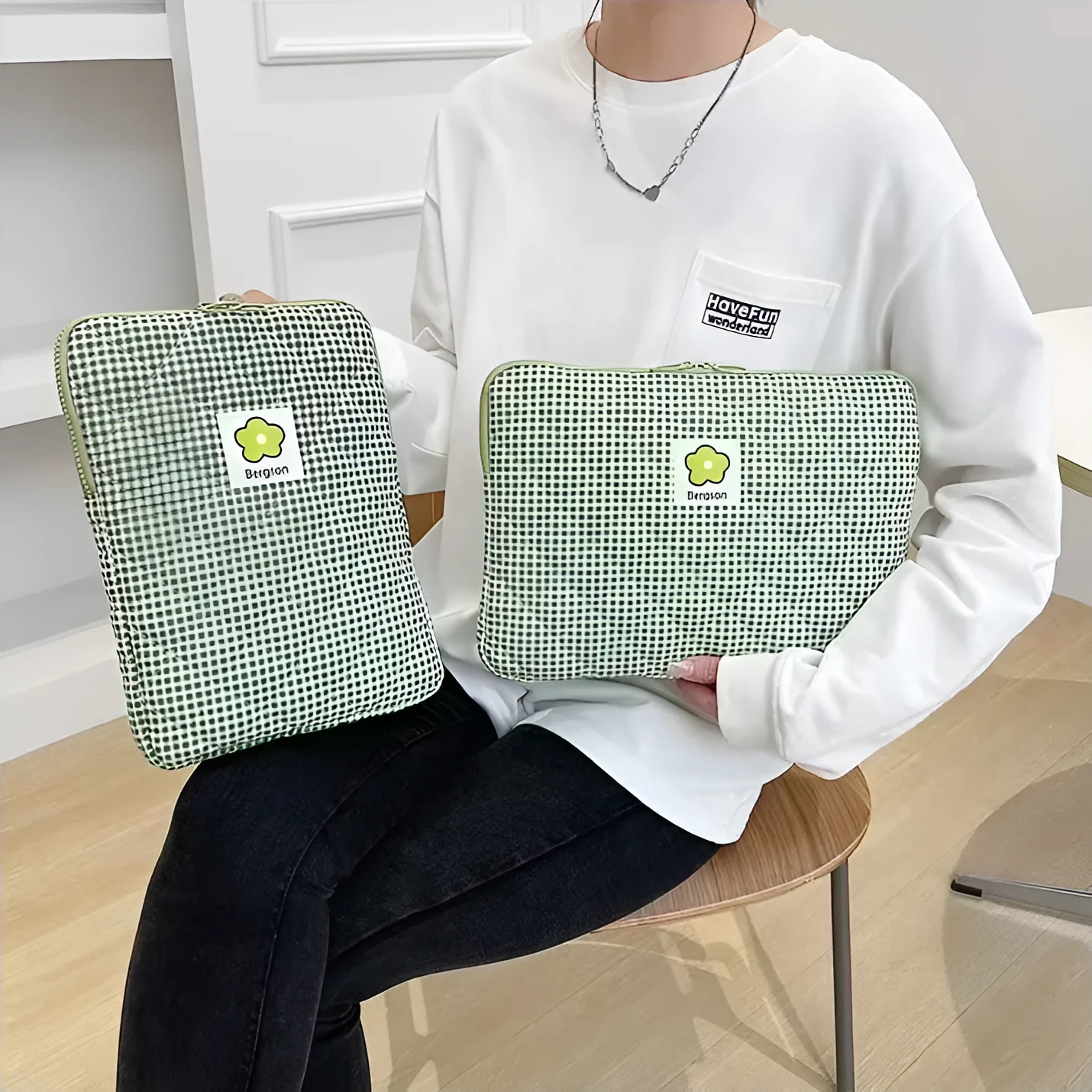 Floral Pattern Laptop Sleeve