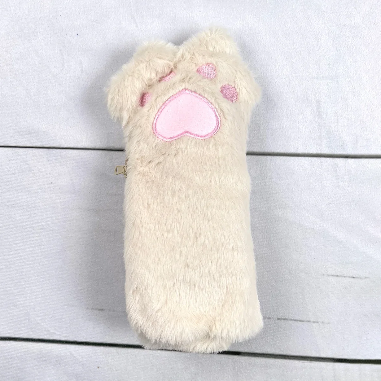 Q Lia Otete Cat Paw Pencil Case