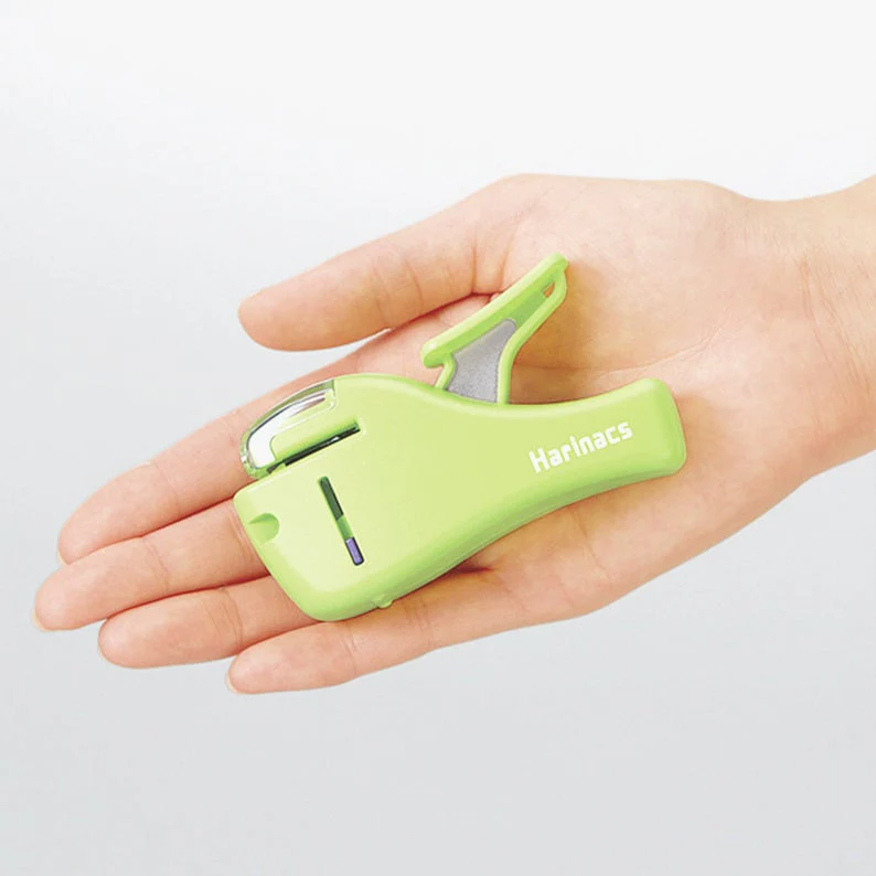 Stapleless Paper Holder