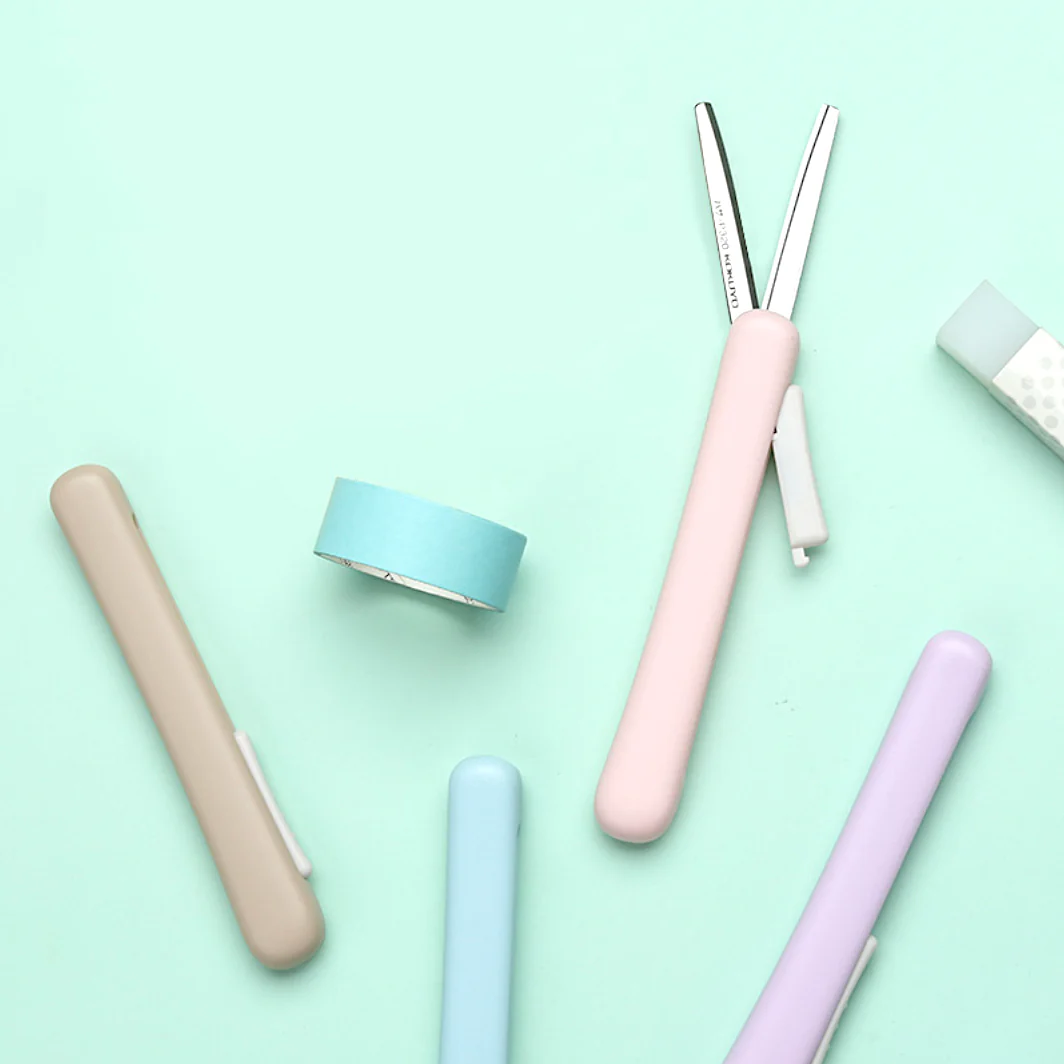 Compact Scissors with Slide Mechanism