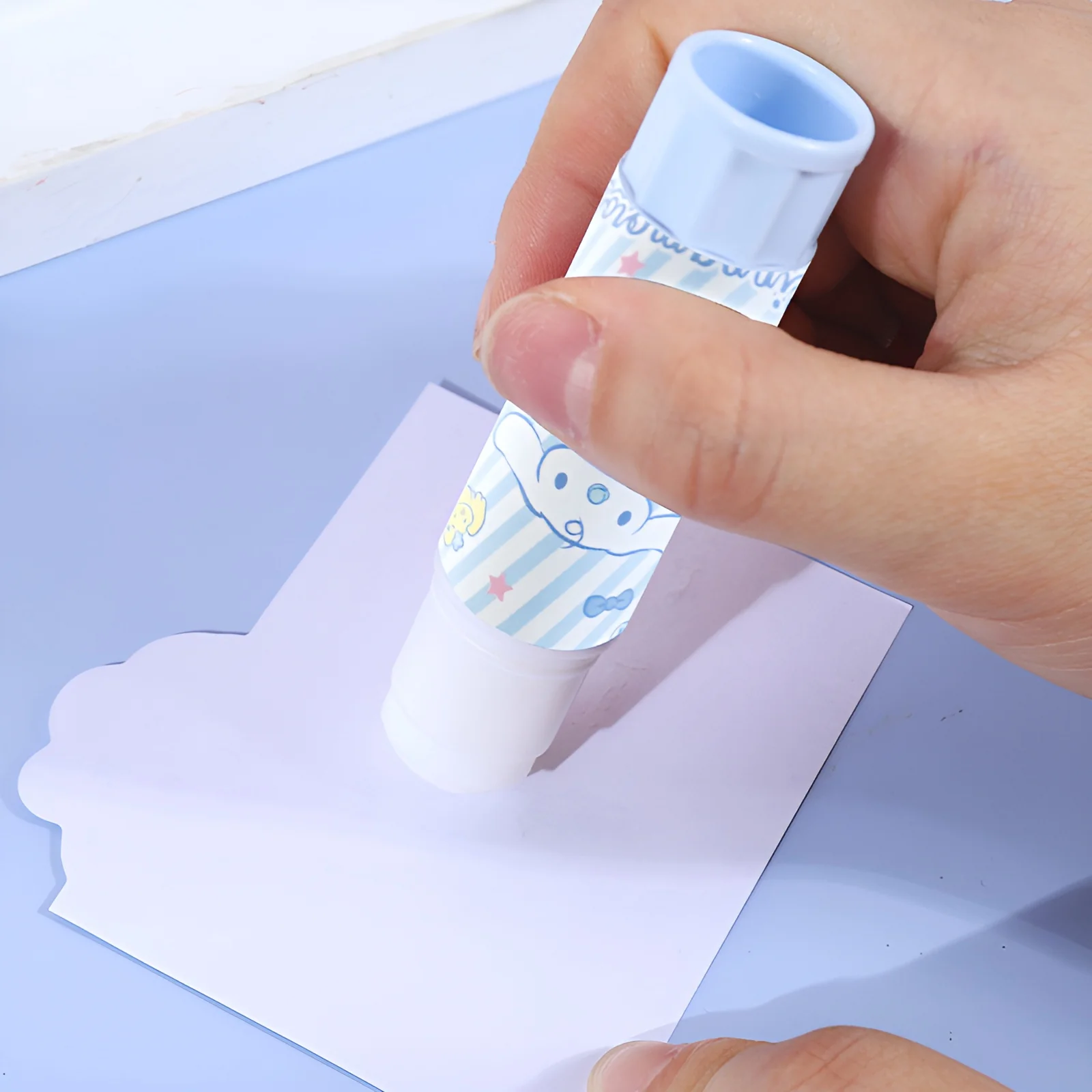 Animated Characters Retractable Glue Stick